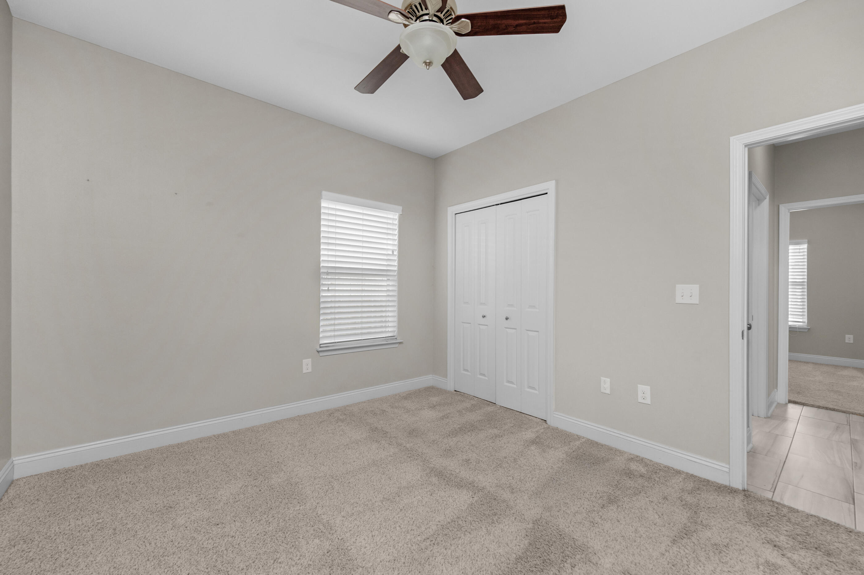 CRESCENT SHORES - Residential