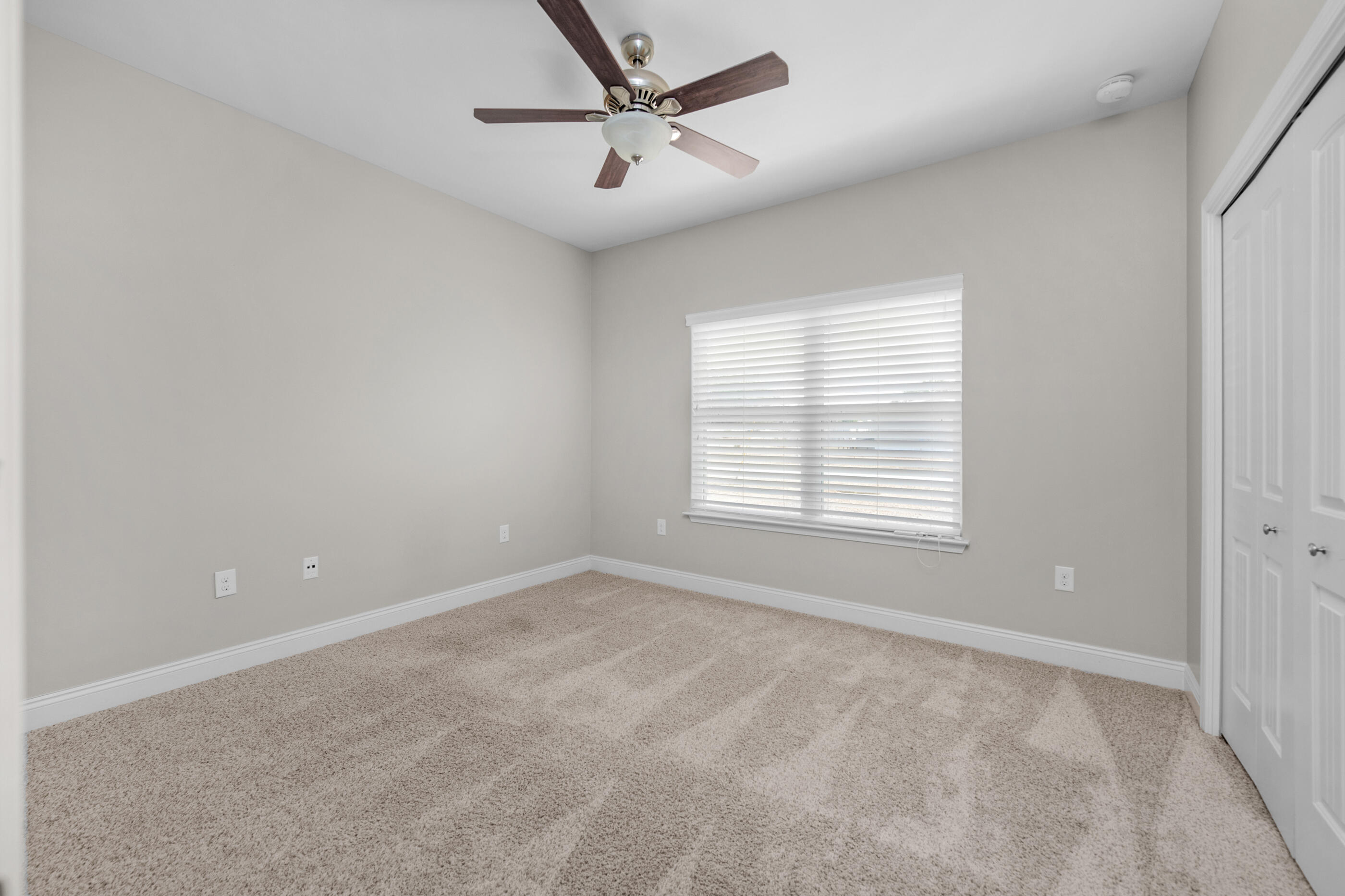 CRESCENT SHORES - Residential
