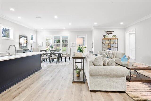 RAIDERS LANDING - Residential