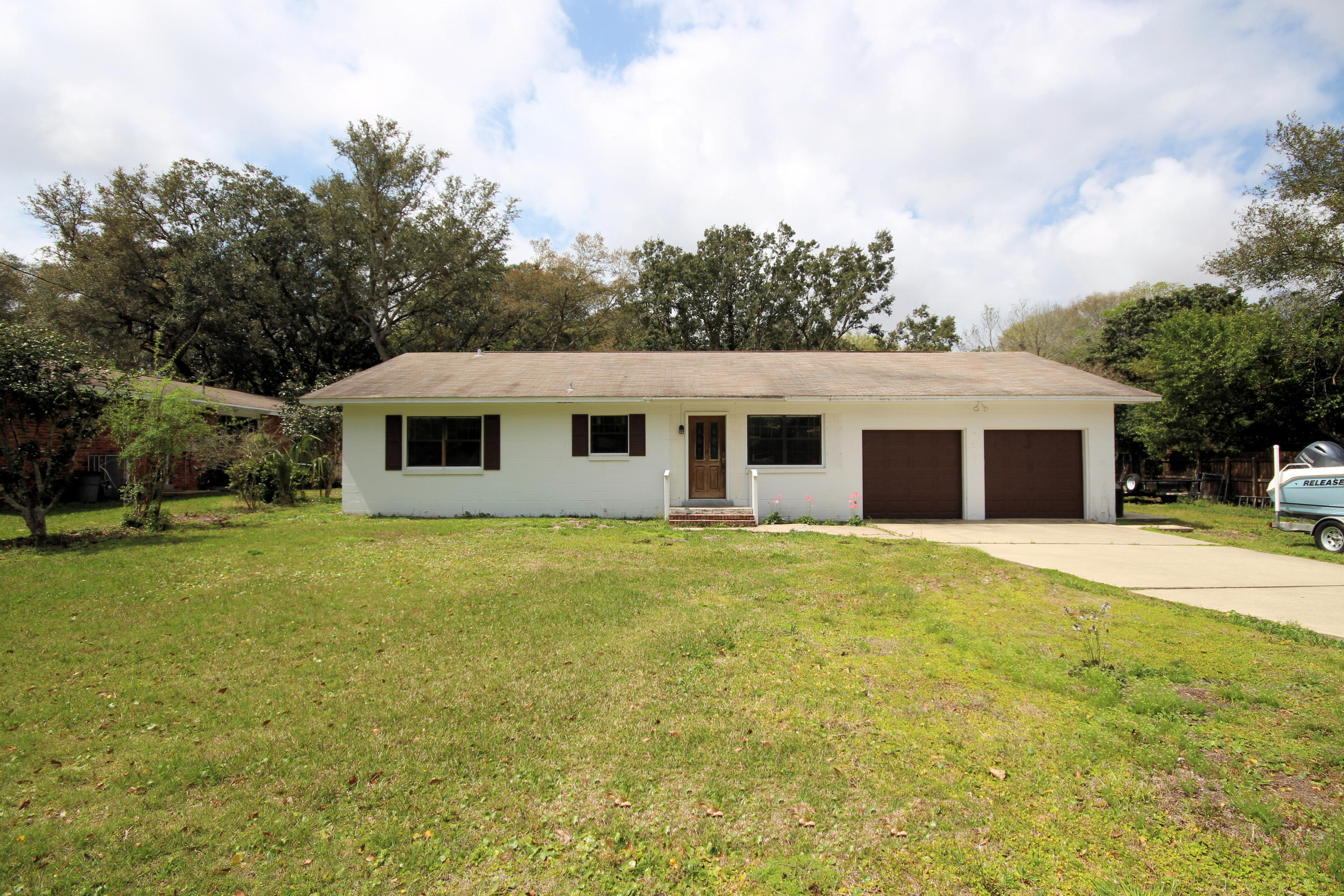 BAYOU POQUITO - Residential