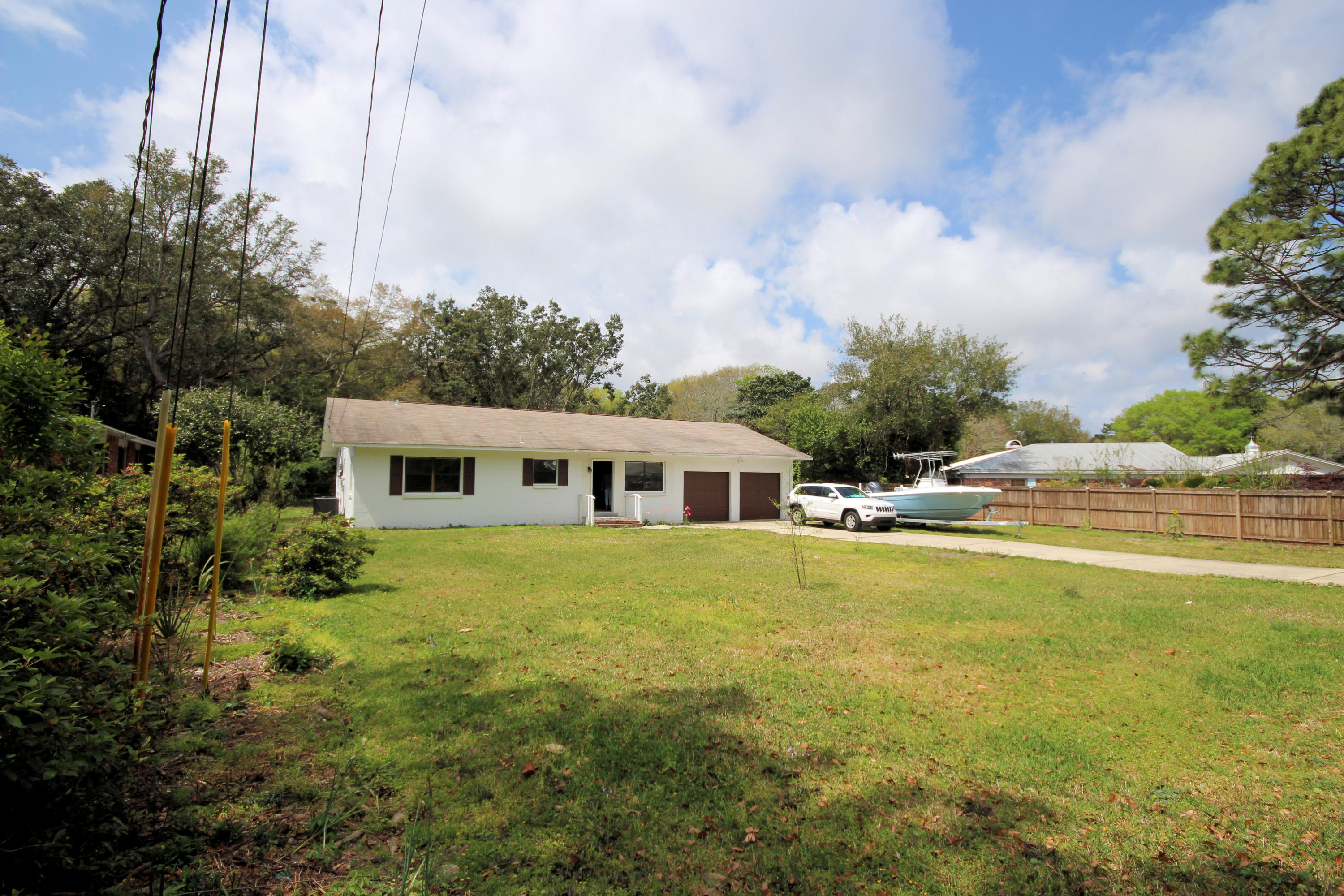 BAYOU POQUITO - Residential