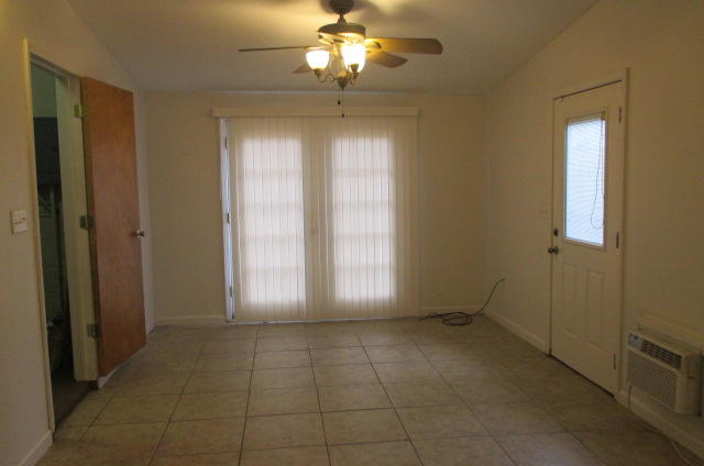 SEABREEZE 3RD ADDN - Residential Lease