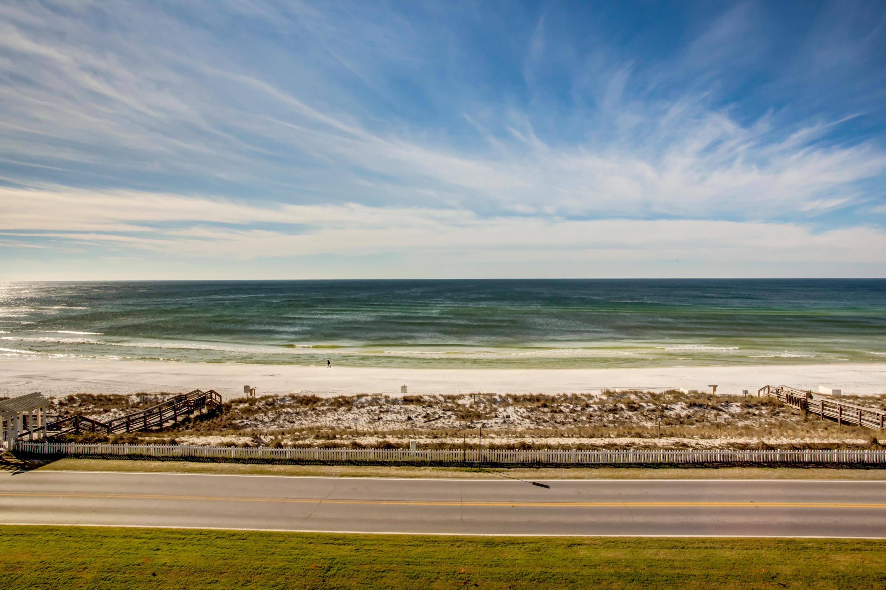 BEACH RETREAT - Residential