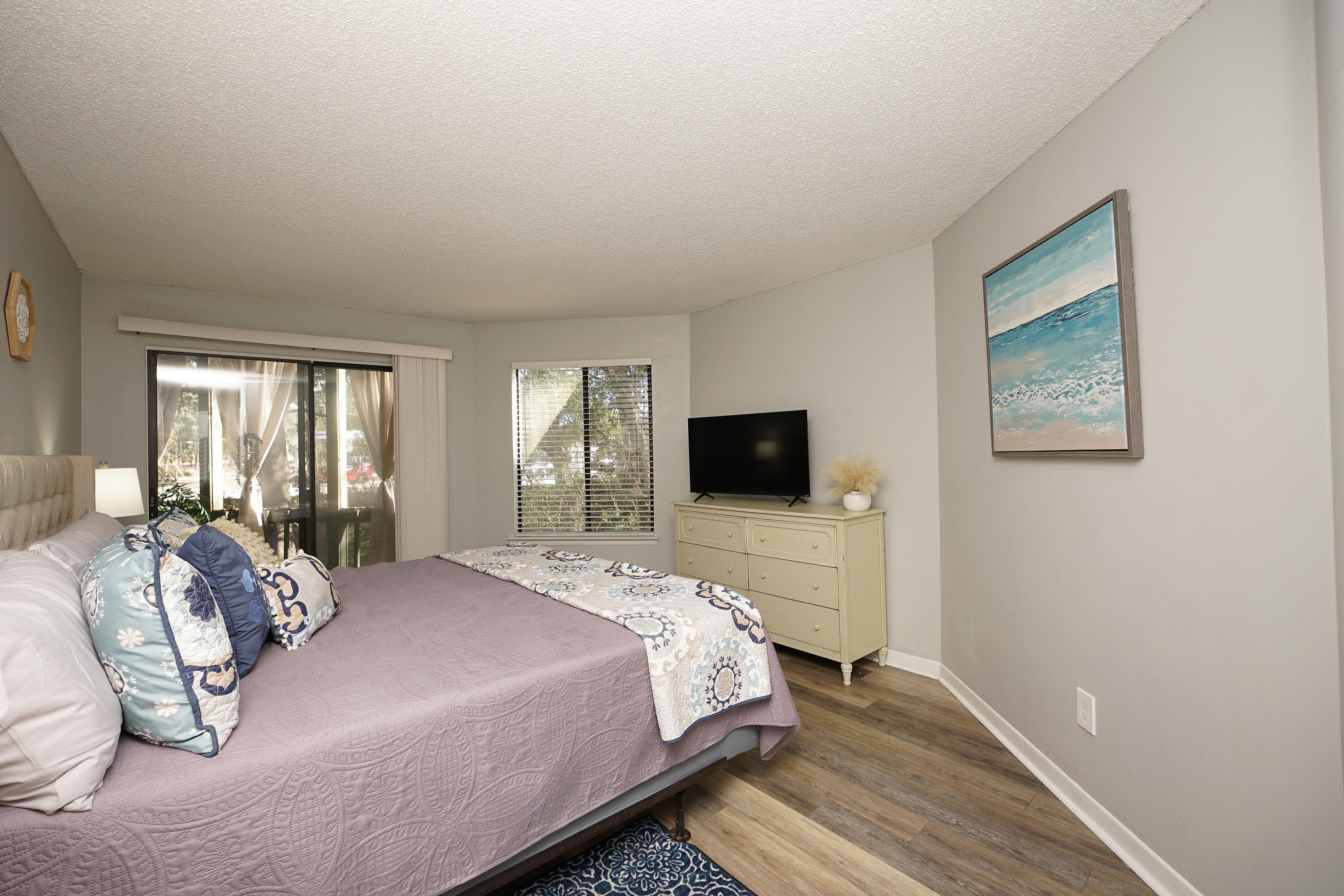 GARDEN OAKS CONDO - Residential Lease