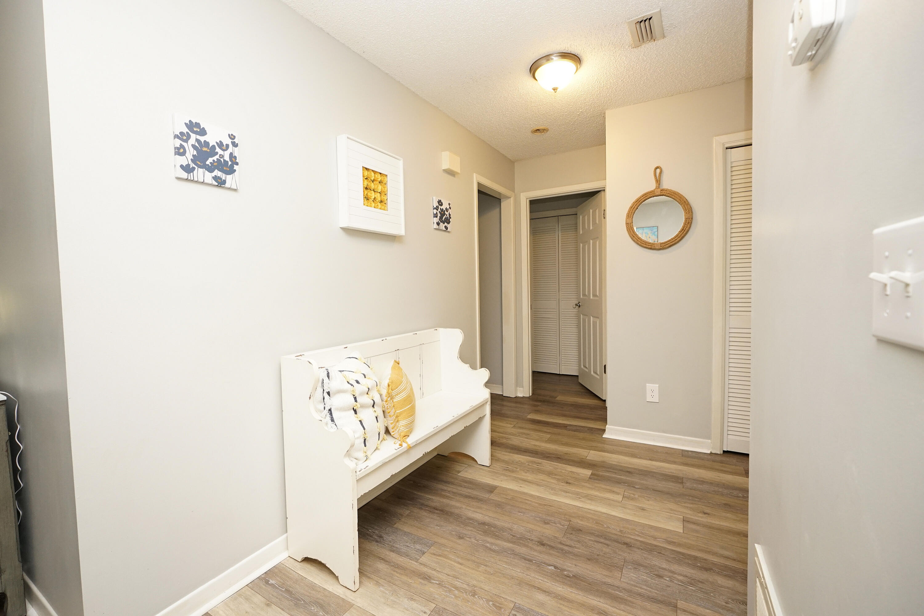 GARDEN OAKS CONDO - Residential Lease