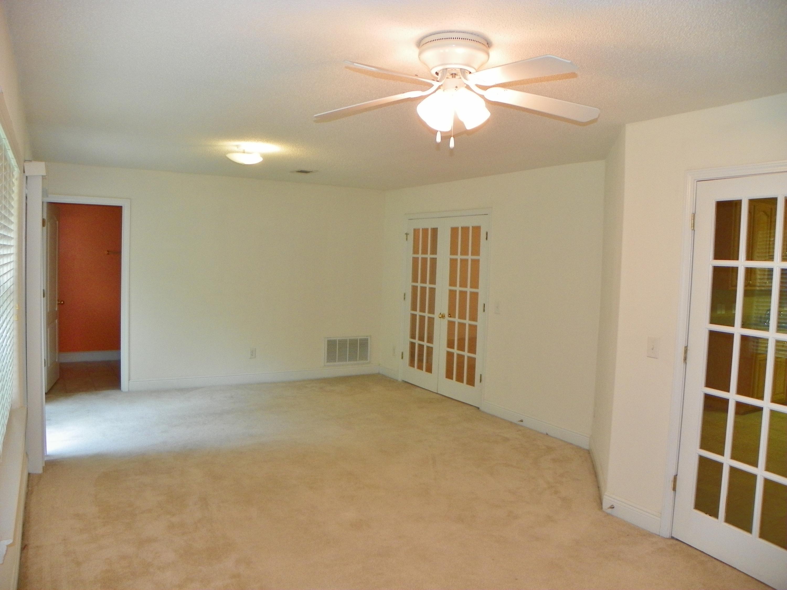 FOX VALLEY - Residential Lease