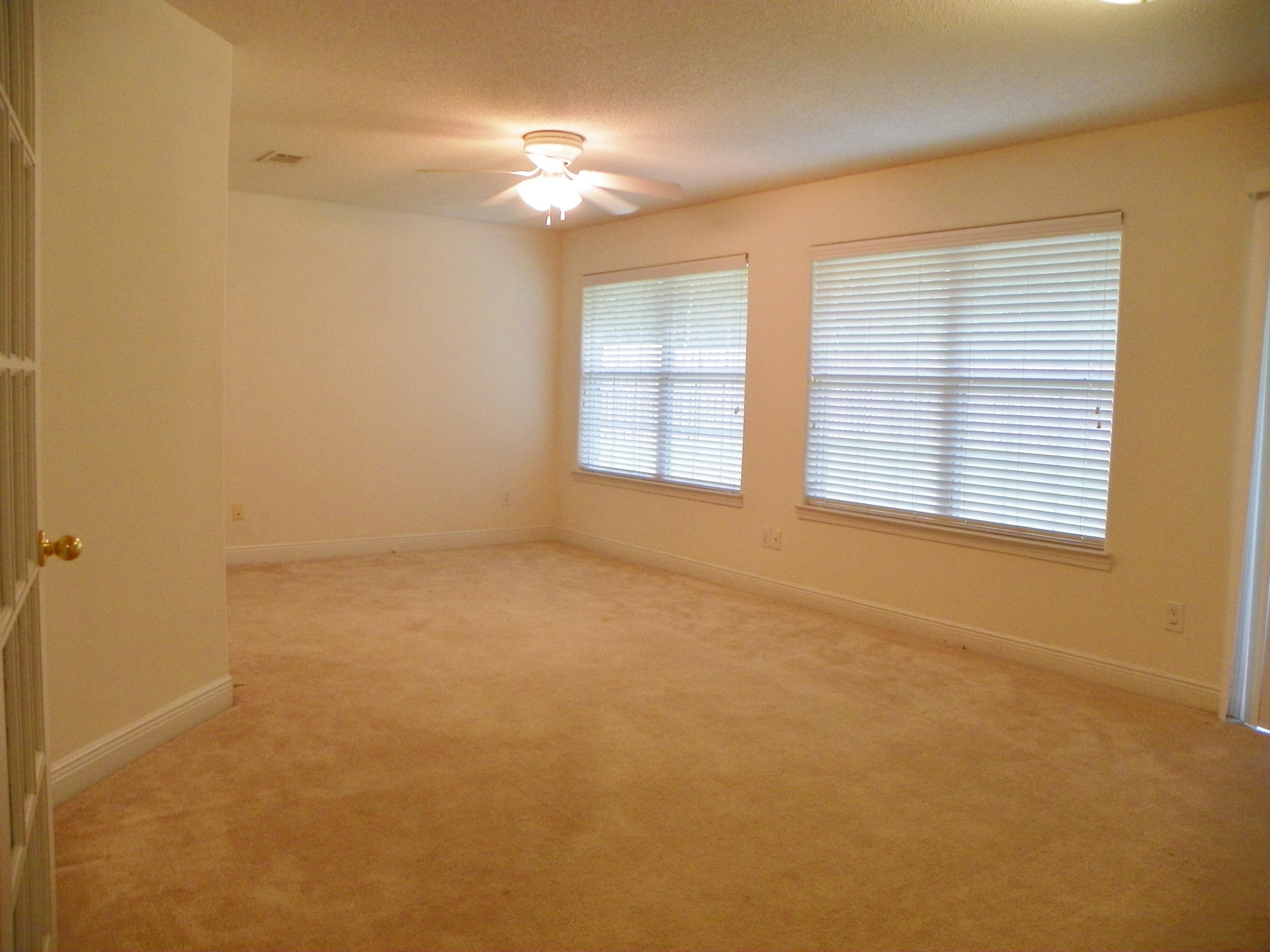 FOX VALLEY - Residential Lease