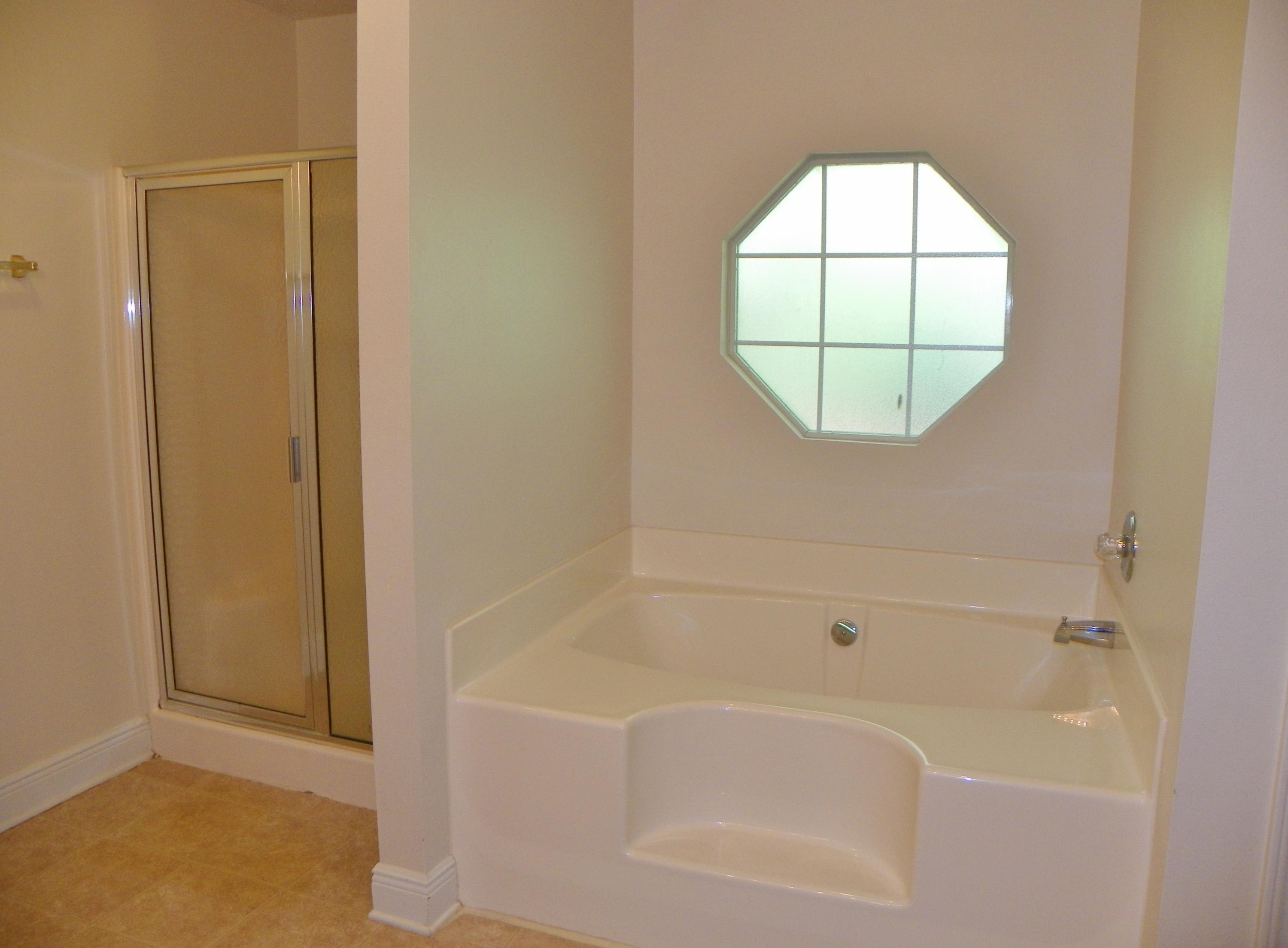 FOX VALLEY - Residential Lease