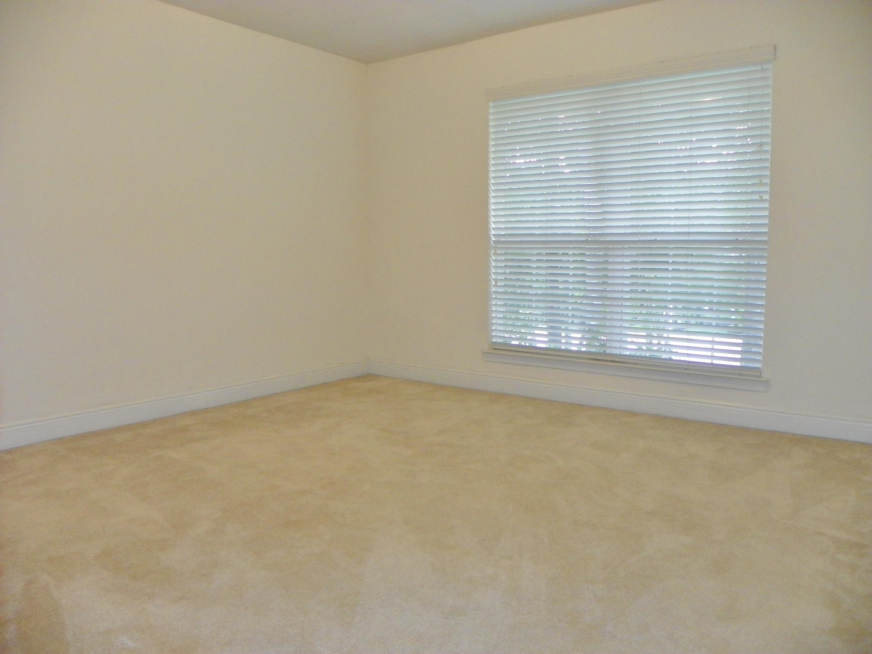FOX VALLEY - Residential Lease
