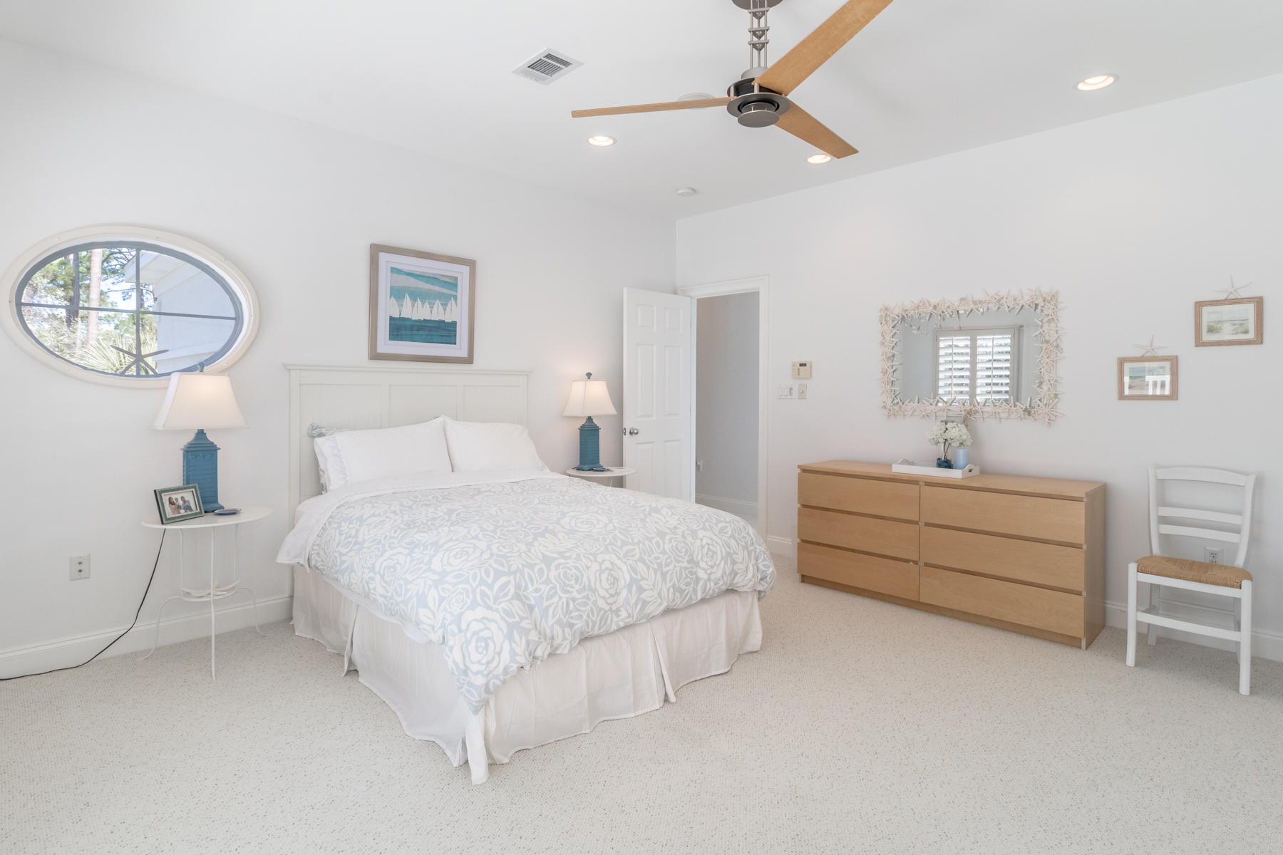 FAIRWAY VILLAS - Residential
