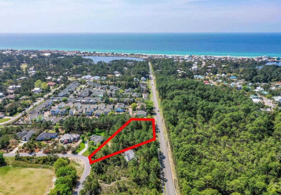 COUNTRY CLUB ESTATES - Land