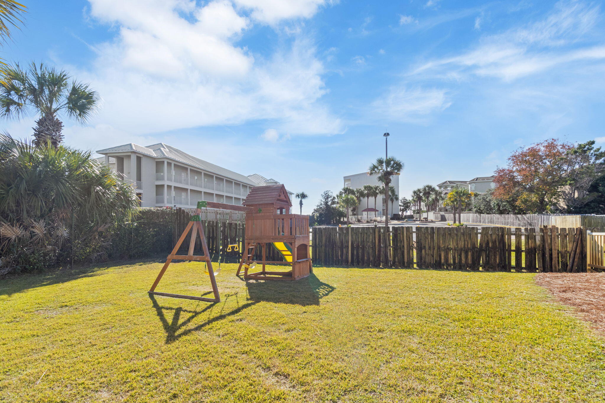 AVALON BEACH ESTATES - Residential