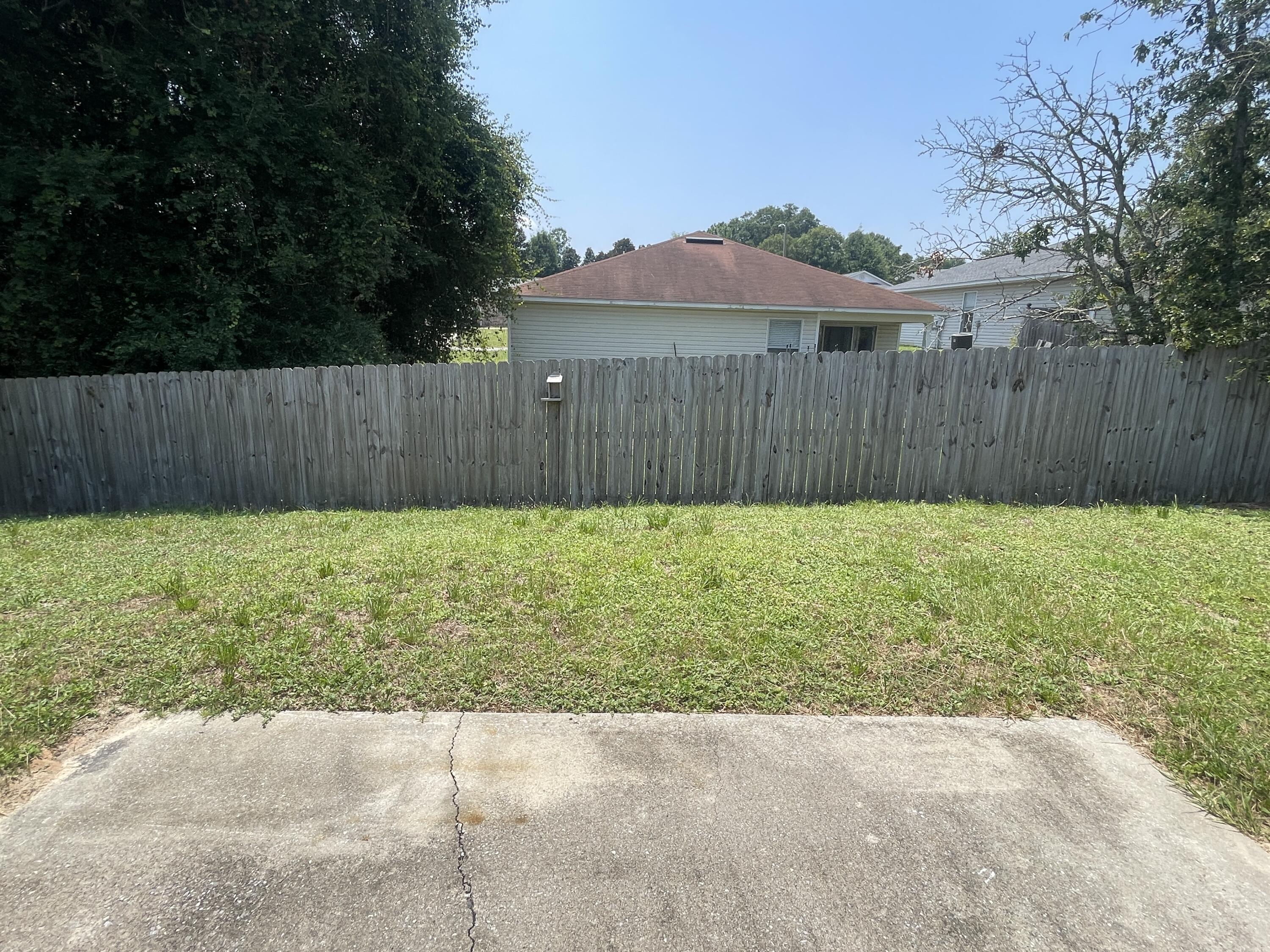REDSTONE ESTATES - Residential Lease