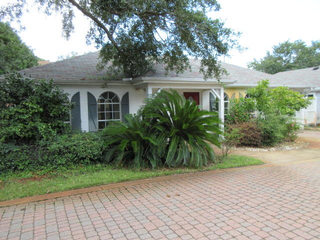 Oak Harbour T/H Villas Unit 103 - Residential