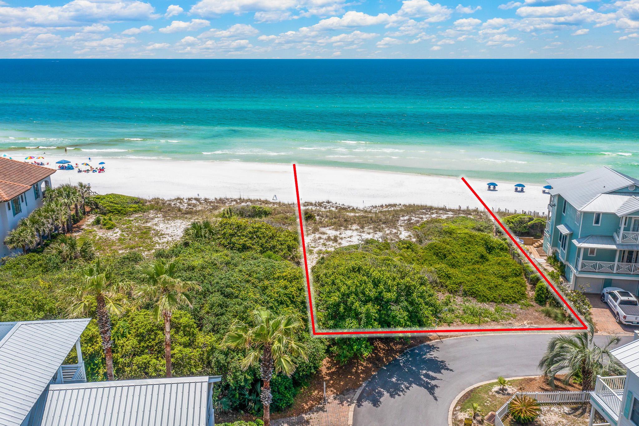 Located in a prime spot along the pristine beaches of the Emerald Coast, this one of a kind homesite has it all. With nearly half of an acre and over 90ft of beach frontage, this parcel has plenty of potential to build your dream. It is situated behind the gates of Sunrise Beach and is part of the neighborhood.
This homesite has incredible views of the beautiful white sand and emerald waters that have made this beach destination so sought after. It is also just steps away from the conveniences of Gulf Place, while remaining somewhat secluded. Survey available upon request.

Buyer to verify all information and dimensions. Information is deemed reliable but not guaranteed.