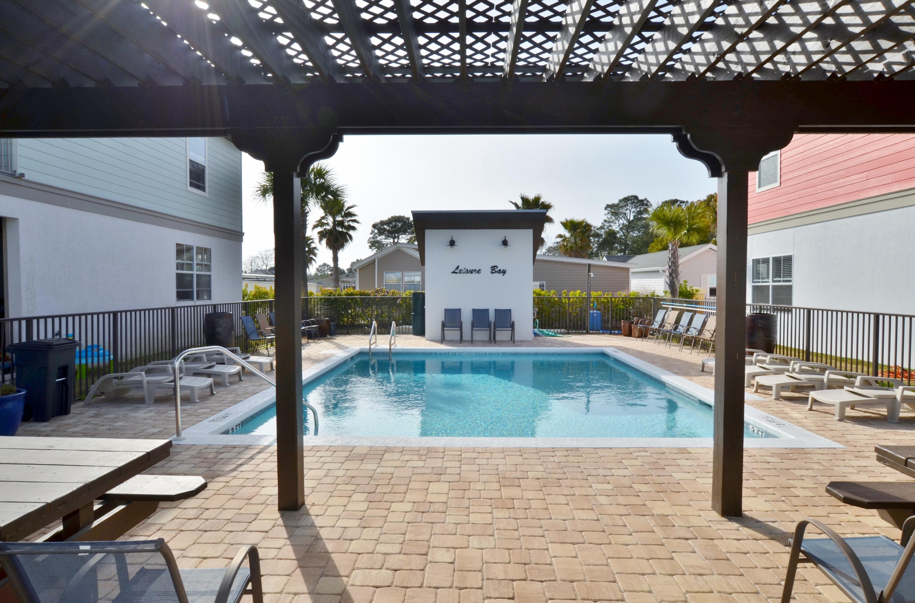 LEISURE BAY - Residential Lease