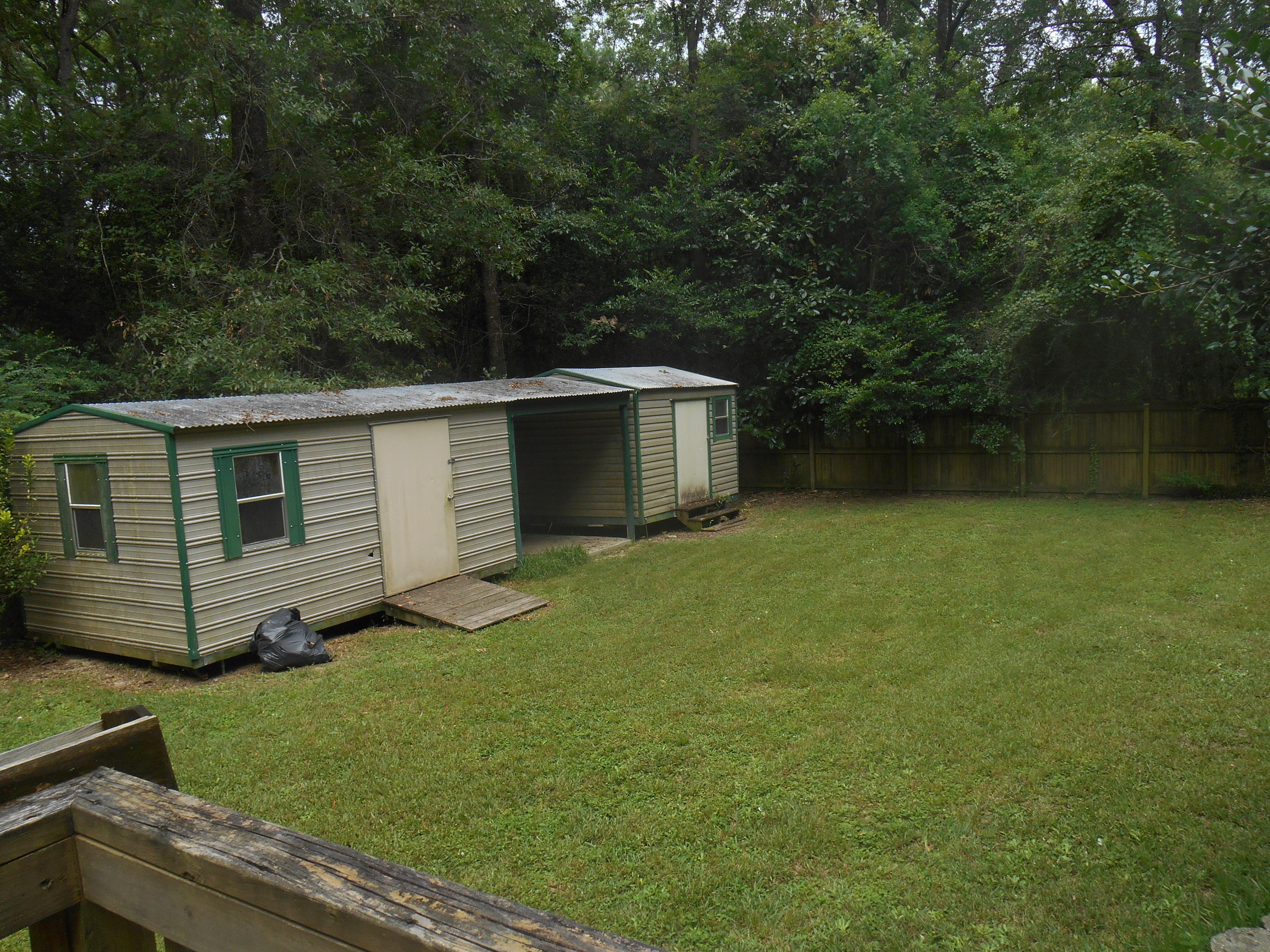 QUIET OAKS S/D - Residential Lease