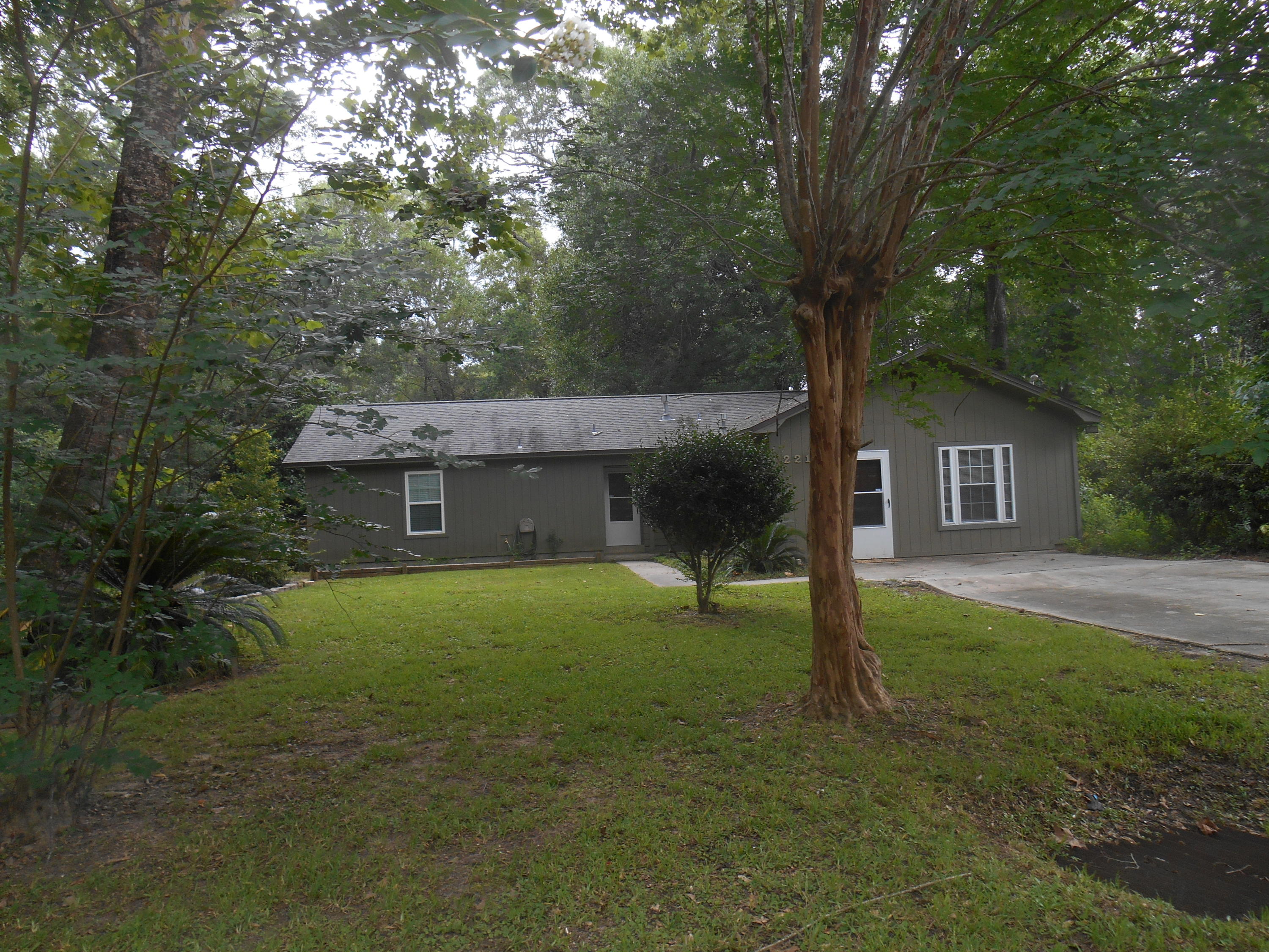 QUIET OAKS S/D - Residential Lease