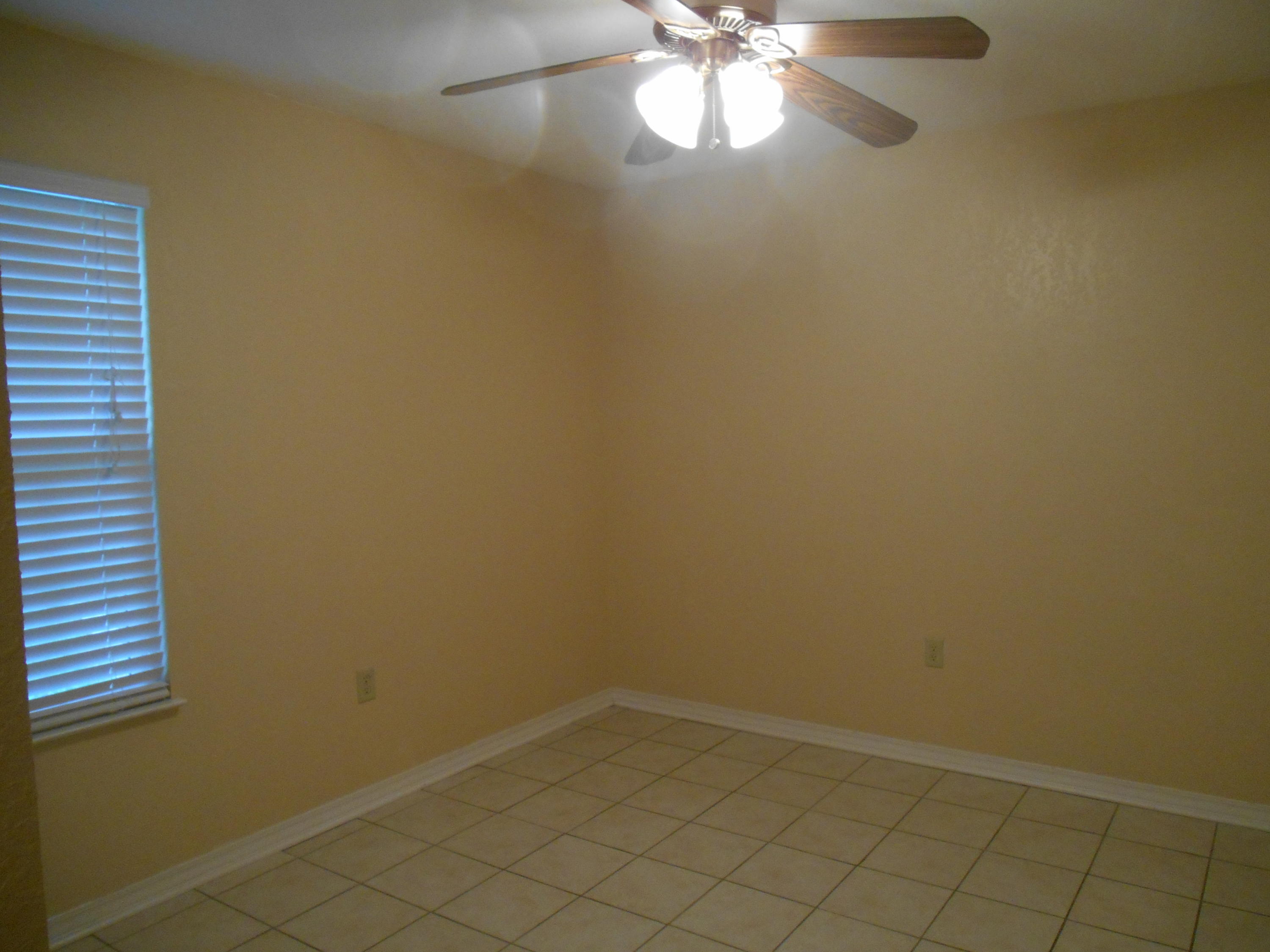 QUIET OAKS S/D - Residential Lease