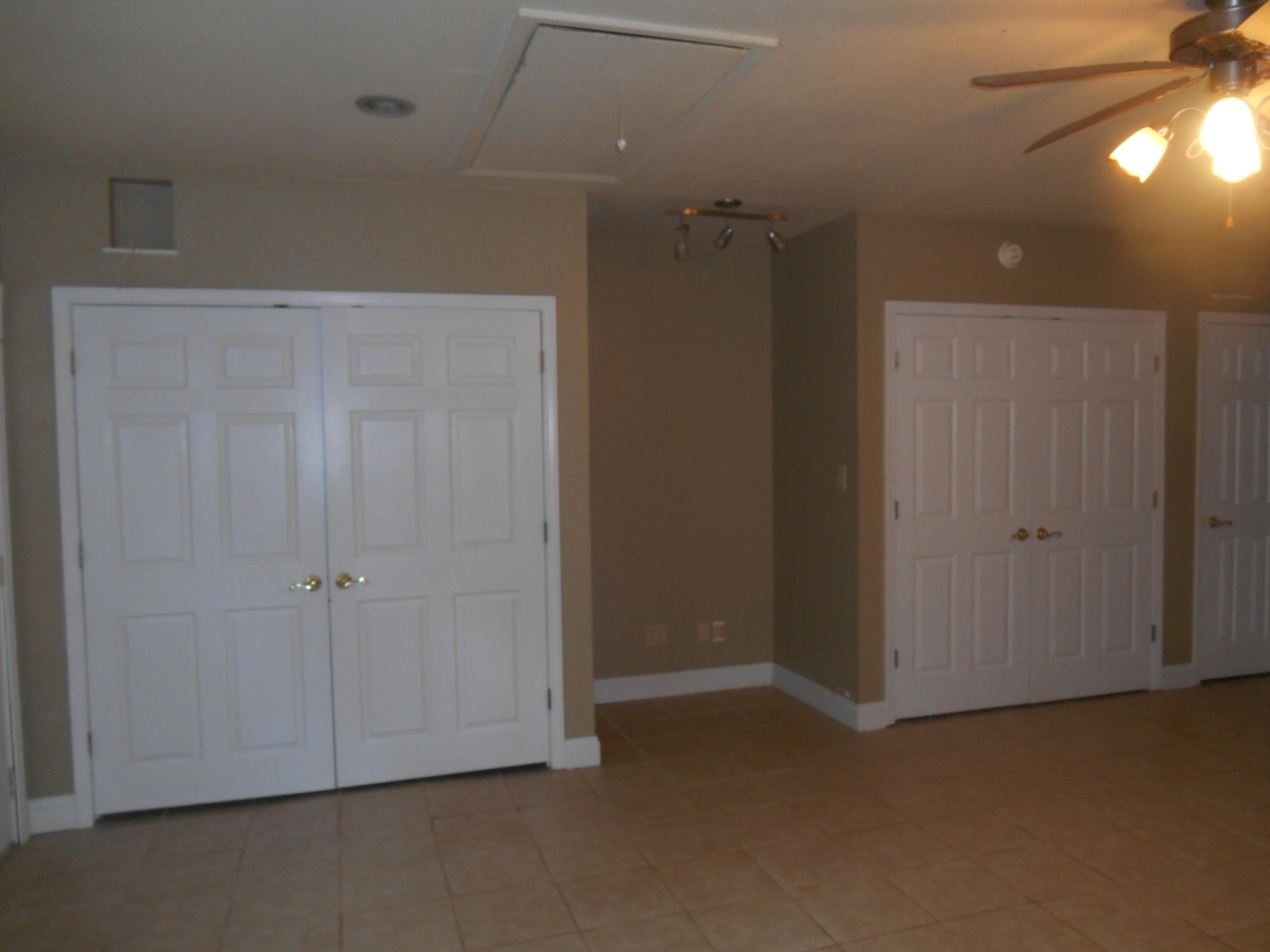 QUIET OAKS S/D - Residential Lease