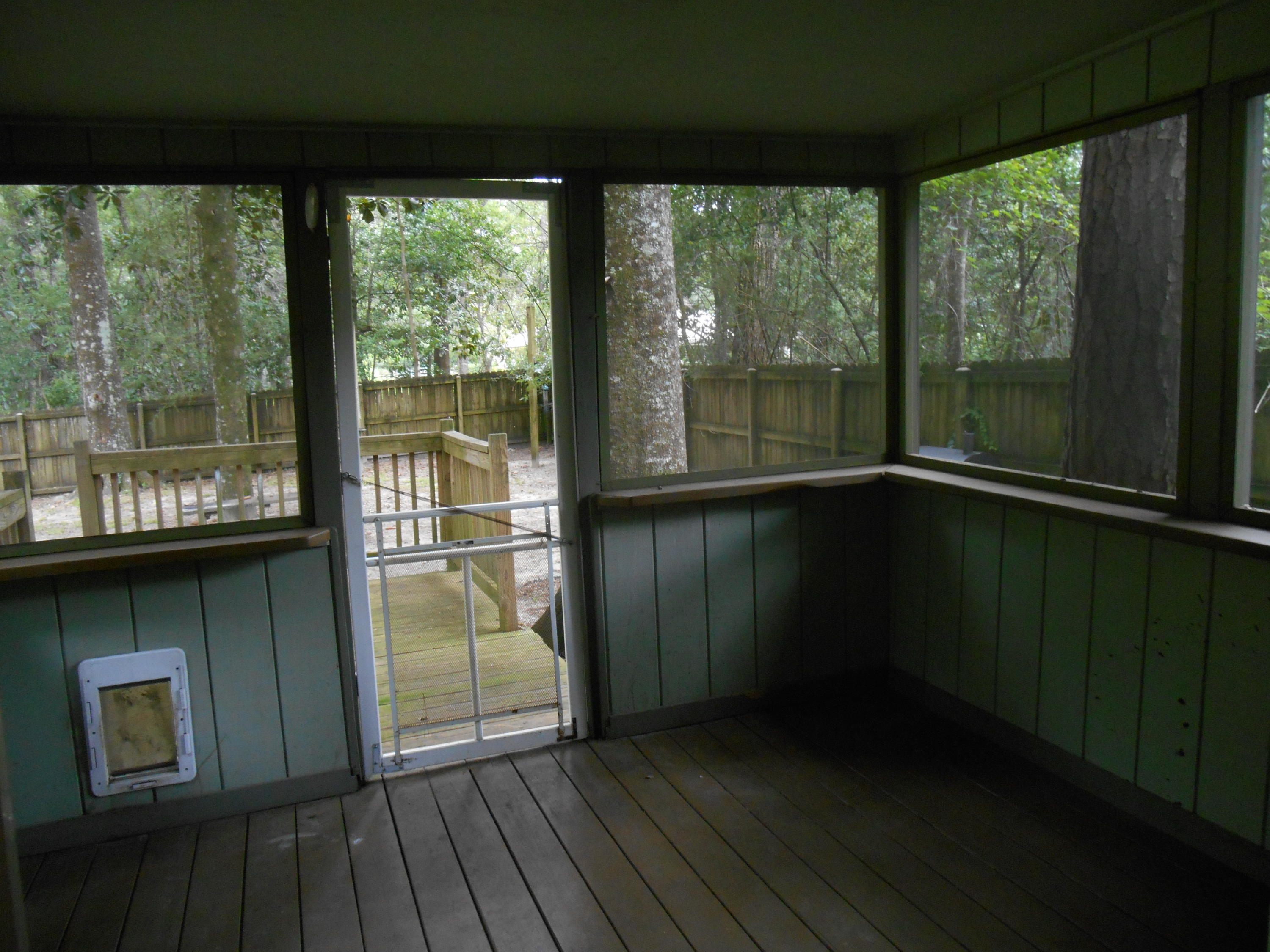 QUIET OAKS S/D - Residential Lease