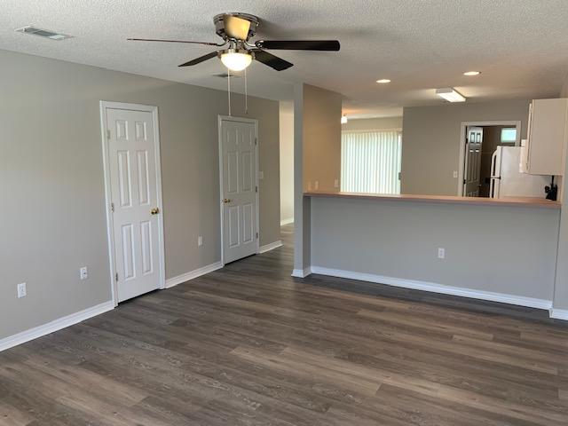 FOREST OAKS PH 3 - Residential Lease