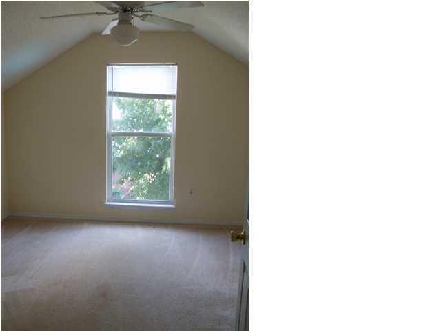 RIVERCHASE S/D PH 2 - Residential Lease