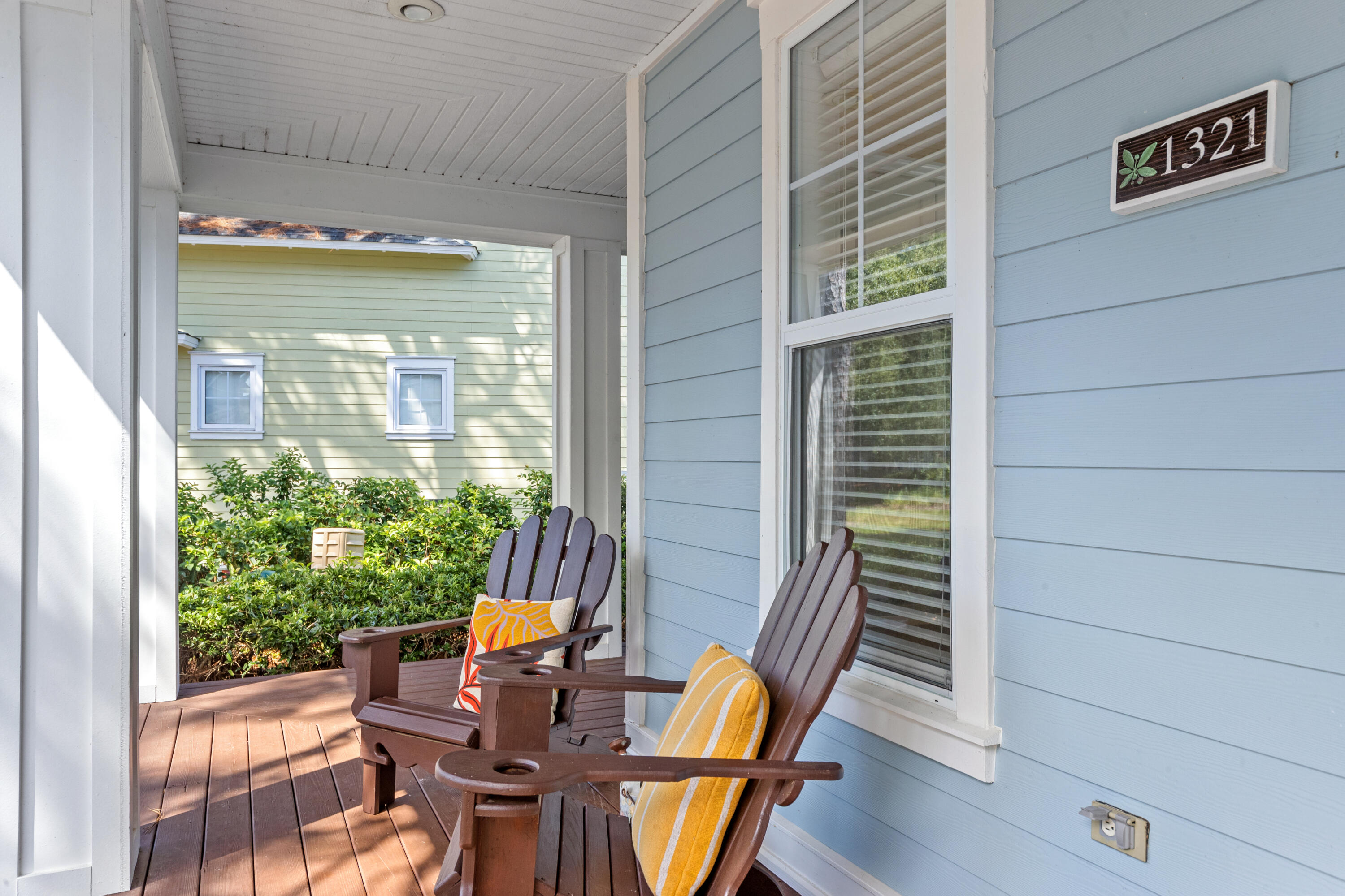 LAUREL GROVE - Residential