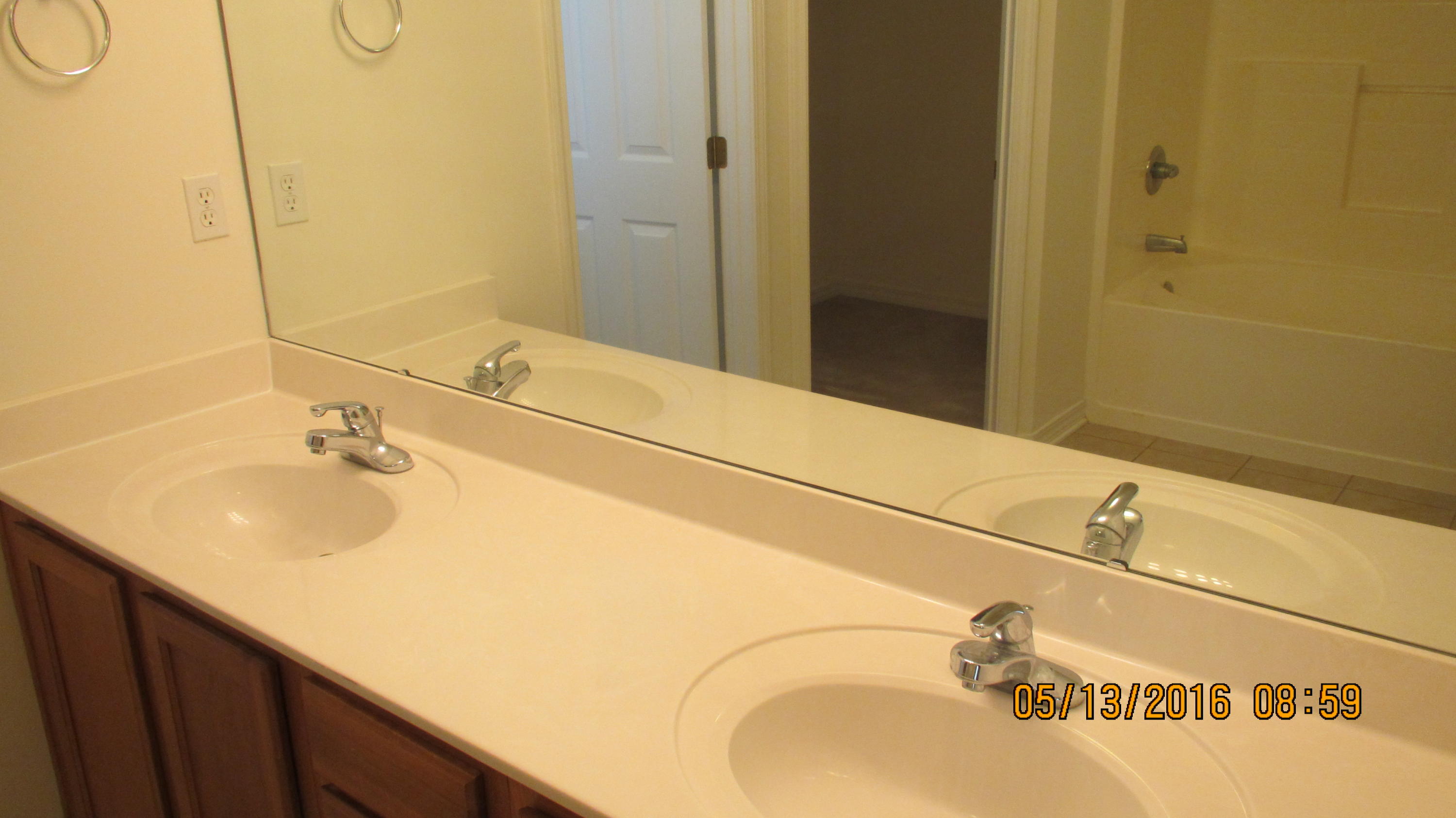 PORT DIXIE - Residential Lease