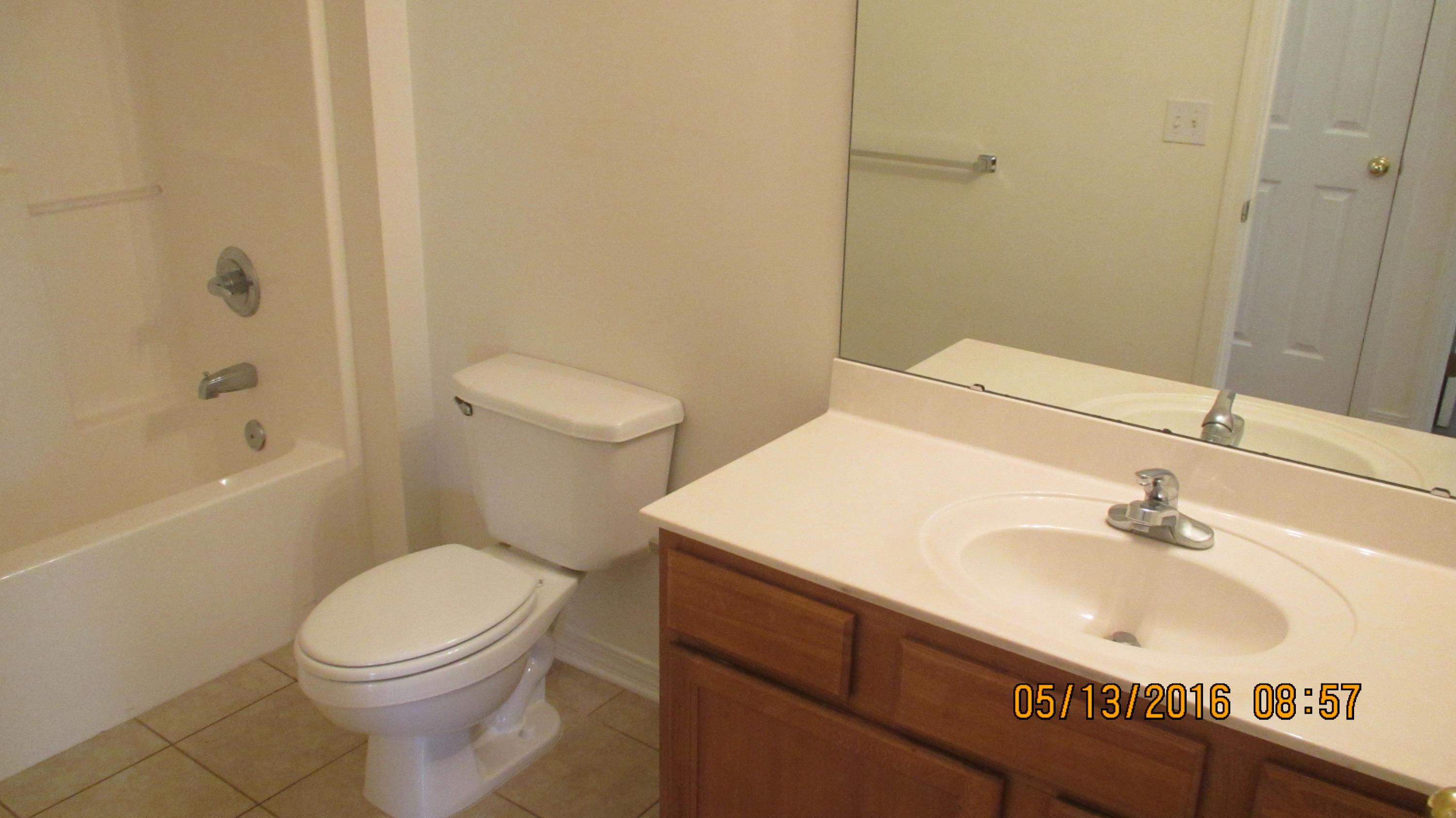 PORT DIXIE - Residential Lease