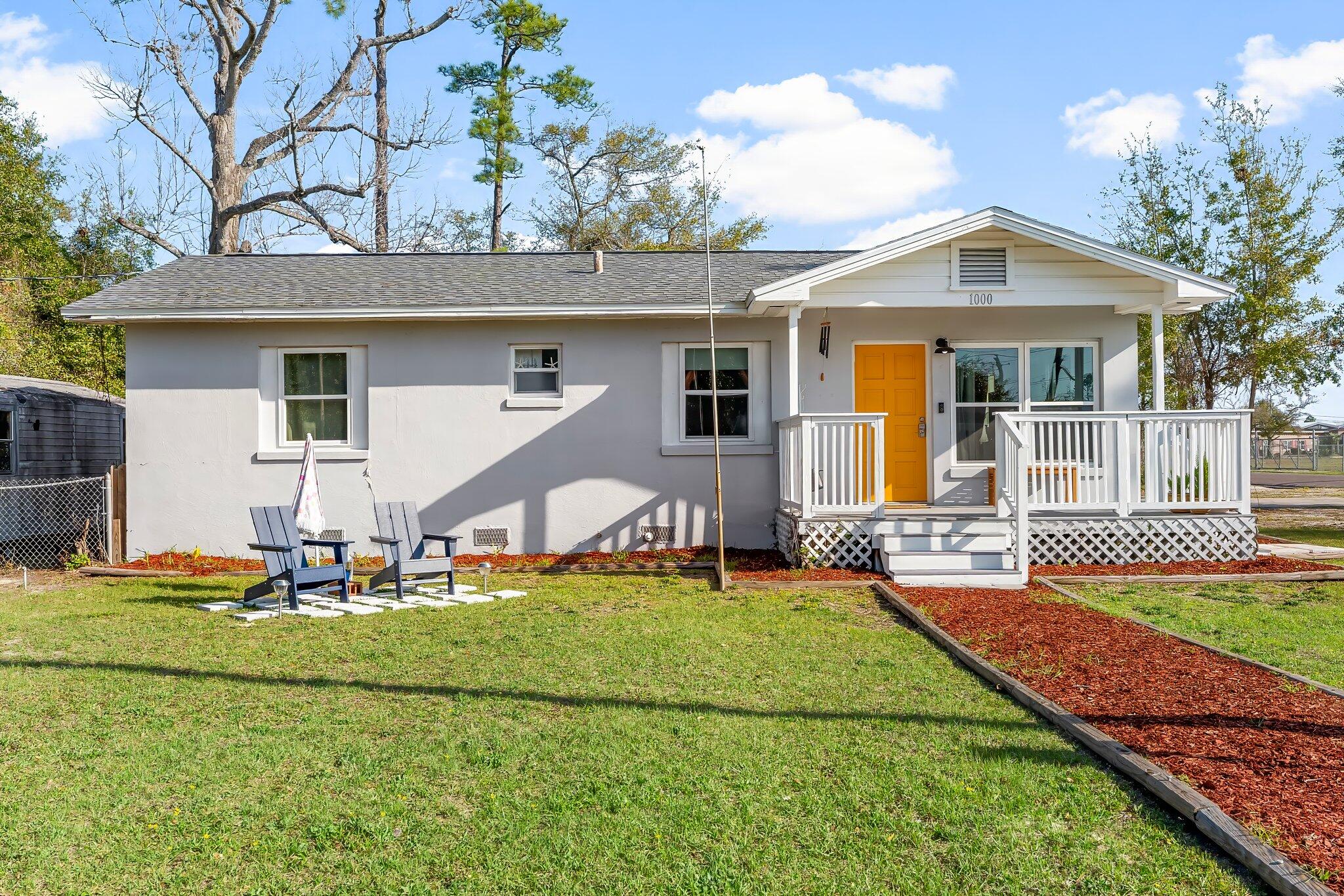RARE OPPORTUNITY for a main house + additional unit or ''mother-in-law suite'' in a TERRIFIC location!  

Both units of this property have been short term rentals (2017 - 2022) and long term rentals (Dec 2022 - Dec 2024).  The front house is completely furnished and ready to rent.  The back house is unfurnished.

Lots of possibilities here!
--Live in one, rent out the other
--Rent out both
--Live in/rent out the main house and use the back unit as an office

MAIN HOUSE:
--3 BR, 1.5 BA
--Approx 1,250 sq ft
--Newly painted (Nov 2024)
--Brand new furniture (2025)

MIL SUITE:
--2 BR, 1 BA
--Approx 450 sq ft
--New tub and shower (2025) ADDITIONAL INFO:
--Utilities are connected with thermostat in the main house.  Back house has window units for temperature control.
--Garage is shared and has two washers and two dryers
--Both units have separate entrances and are only connected through the garage.
--One-car garage provides great storage
--Small fenced backyard behind back house
--Storage shed in backyard conveys

Owner is a licensed REALTOR.

NO SELLER FINANCING/CREATIVE DEALS.