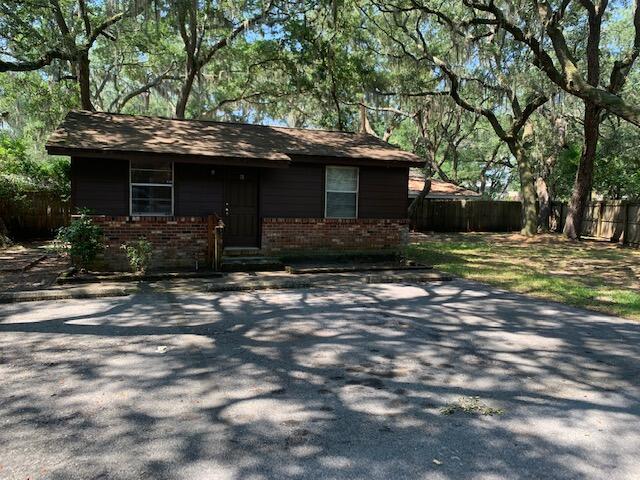 UNRECORDED SUBDIVISION - Residential Lease