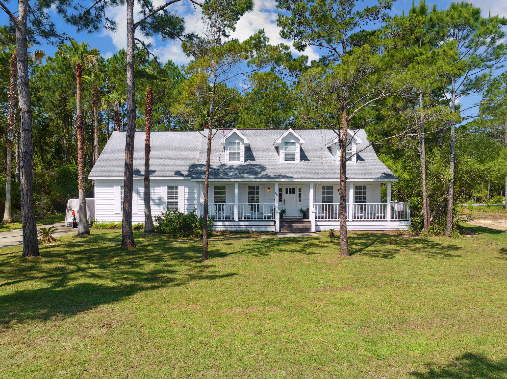 COUNTRY CLUB ESTATES - Residential