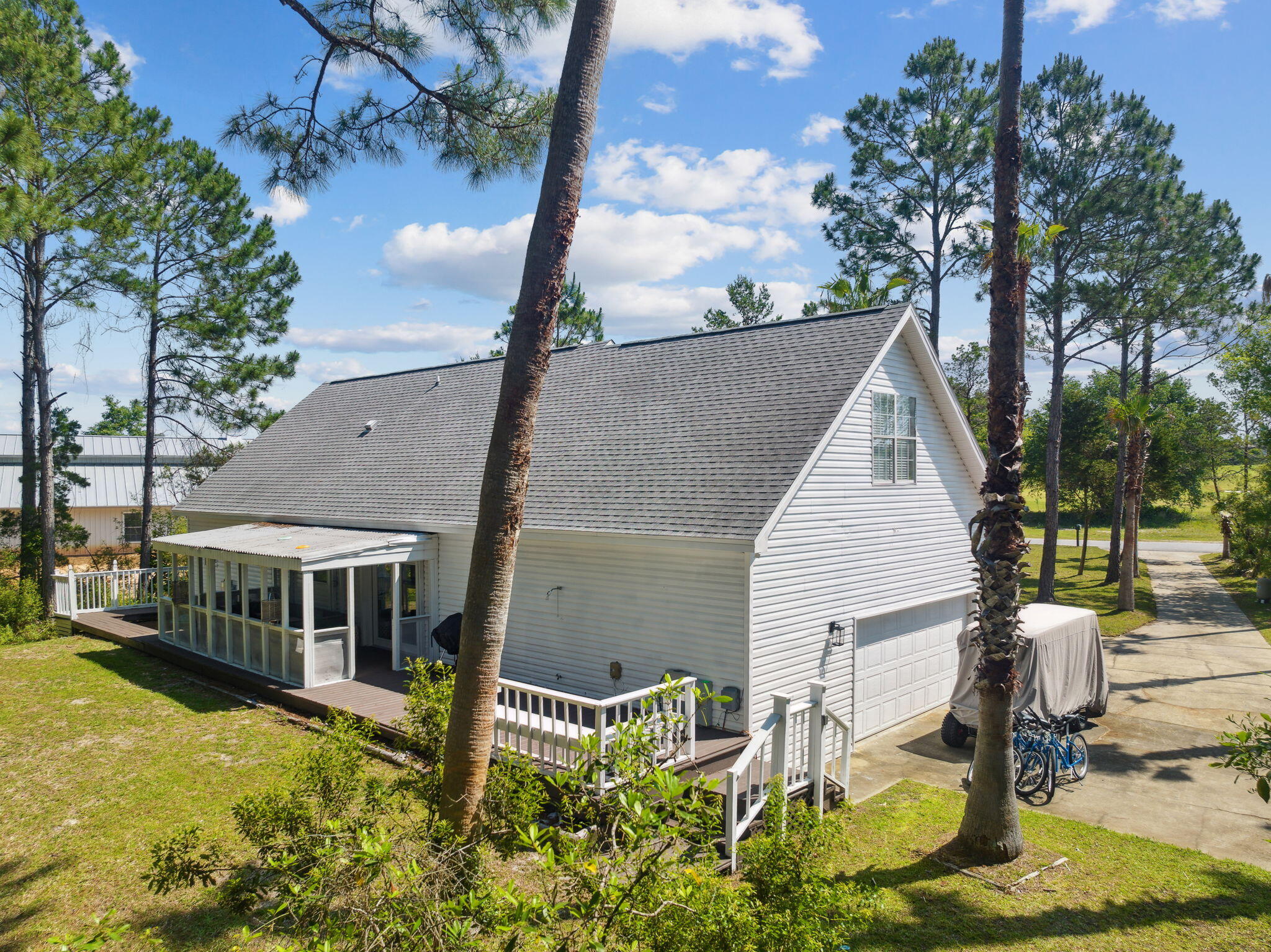 COUNTRY CLUB ESTATES - Residential