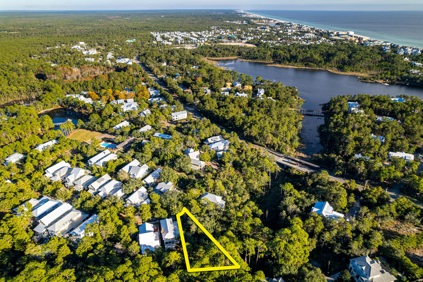 FOREST LAKES - Land
