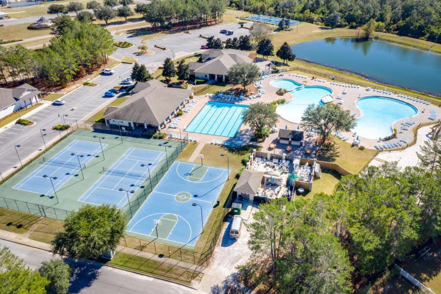 HAMMOCK BAY - Land