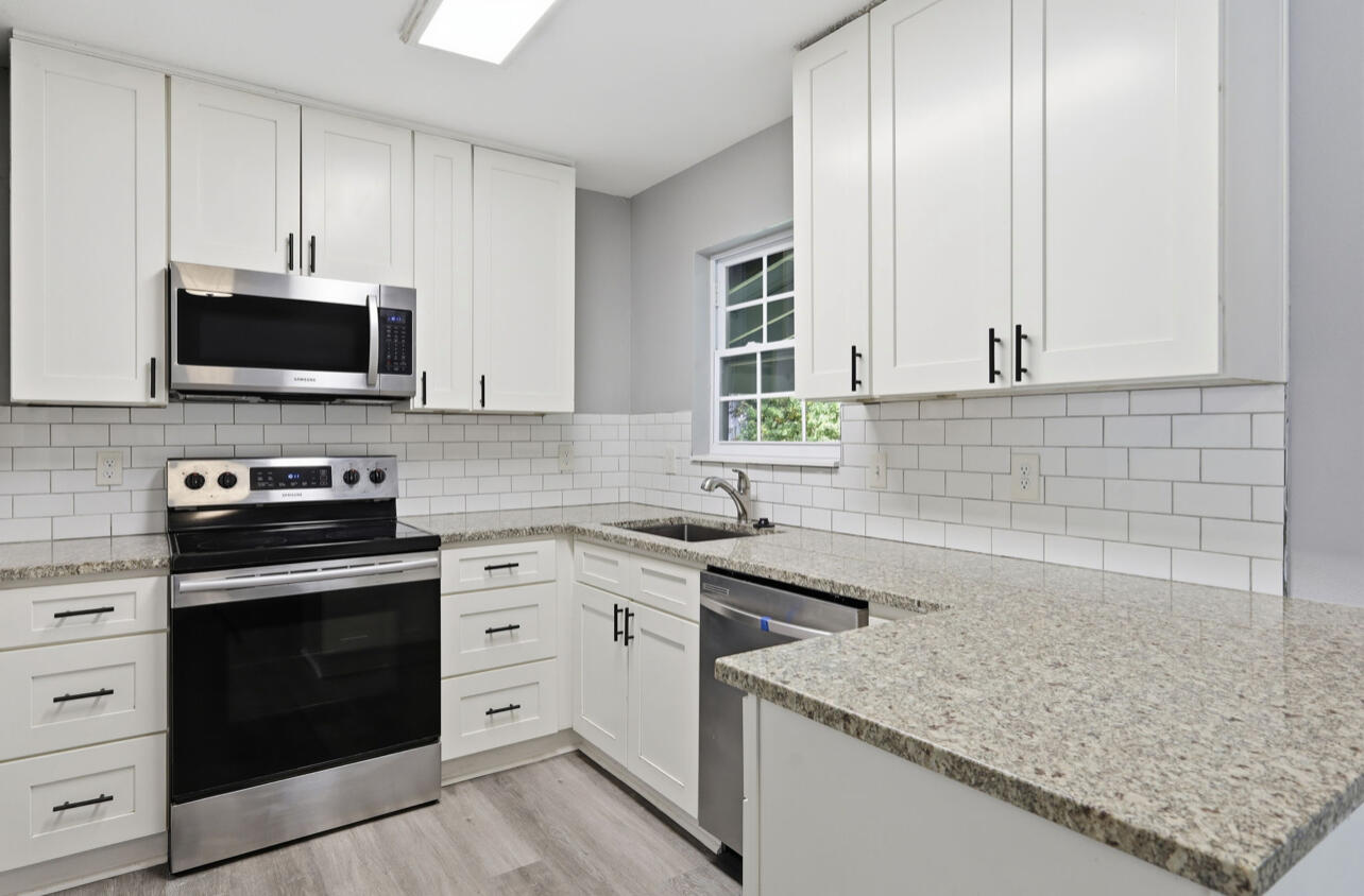 OAKLAND HEIGHTS - Residential