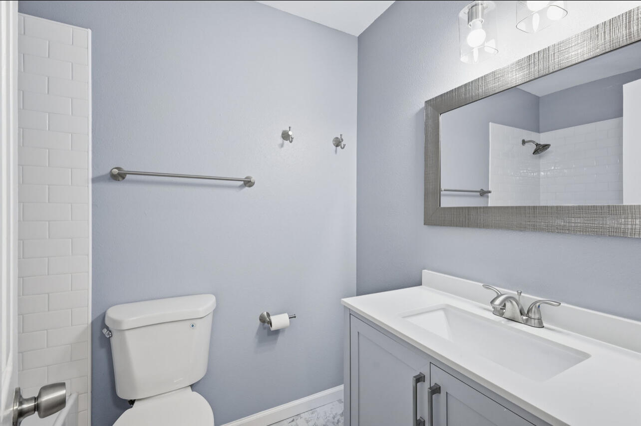 OAKLAND HEIGHTS - Residential
