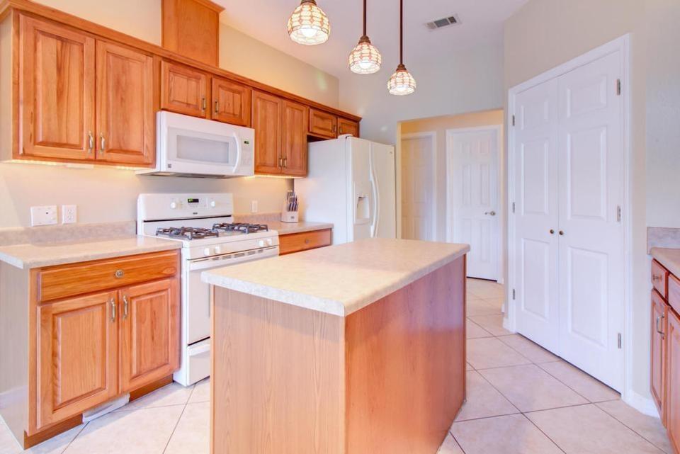 Blue water Bay - Residential Lease