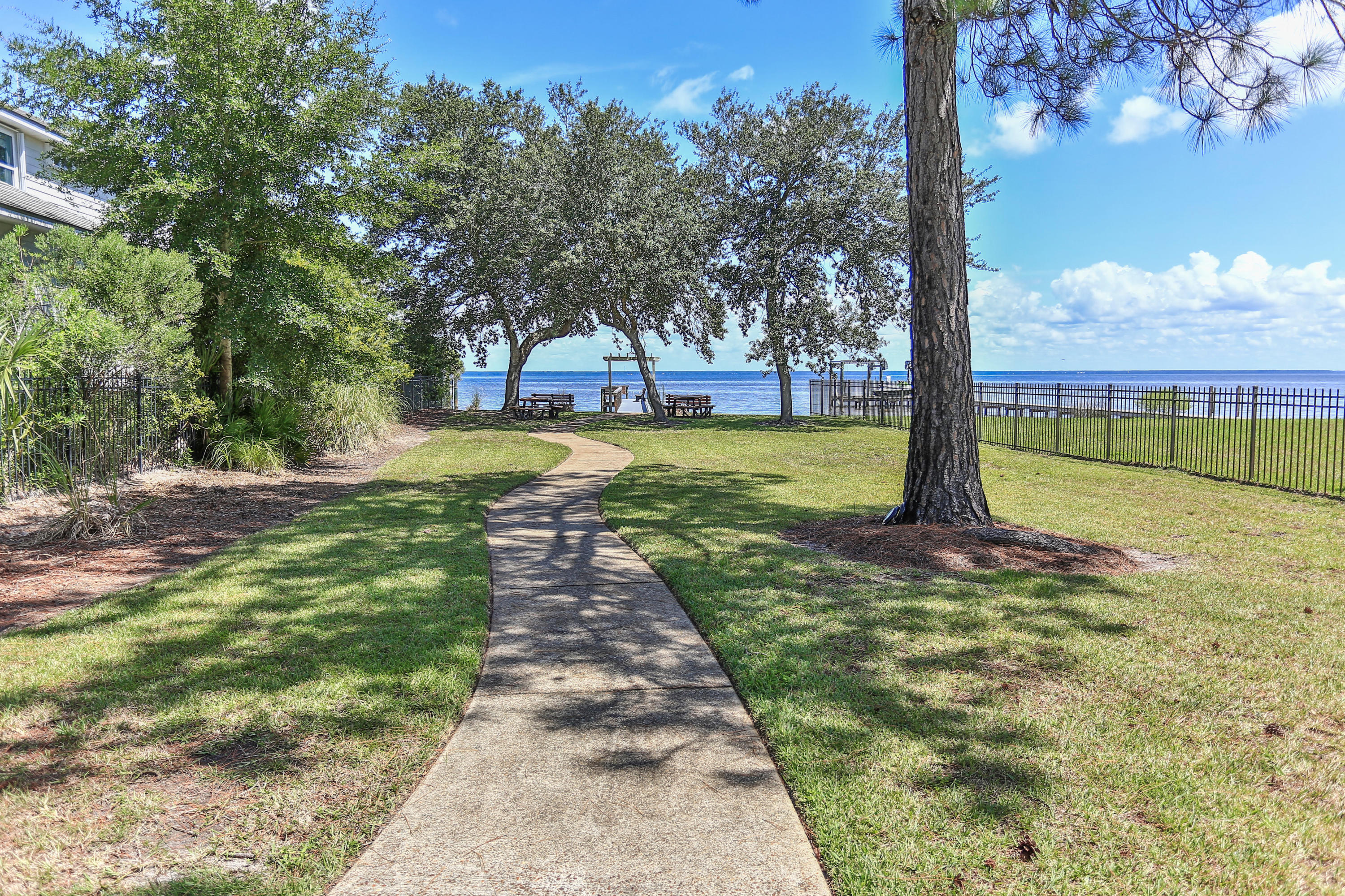 PELICAN BAY PHASE 1 - Residential