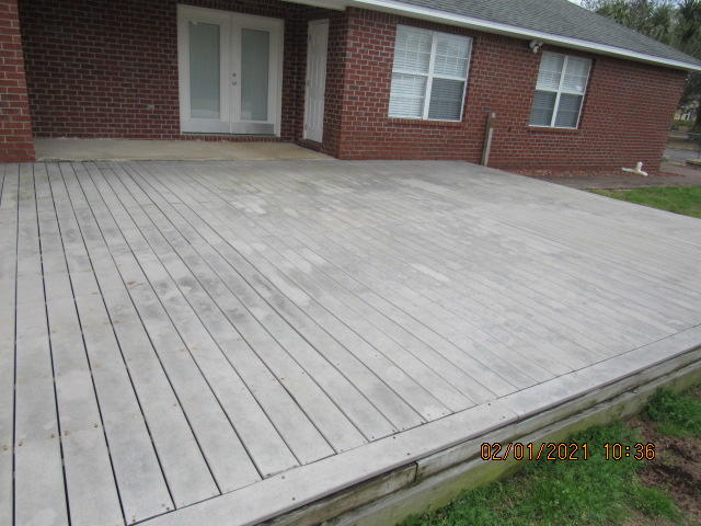 HOLLY WOODS - Residential Lease
