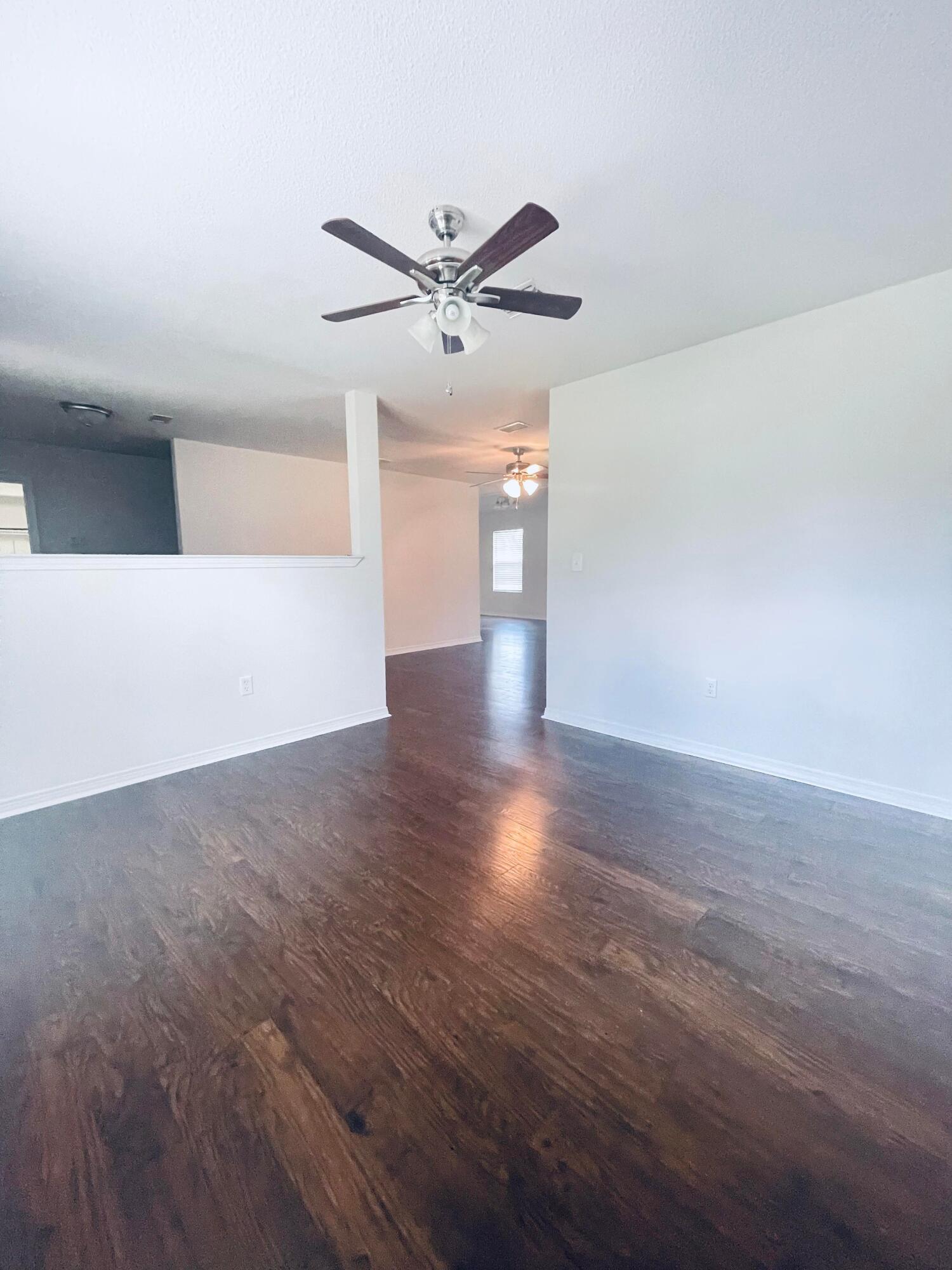 RIVERCHASE S/D PH 2 - Residential Lease