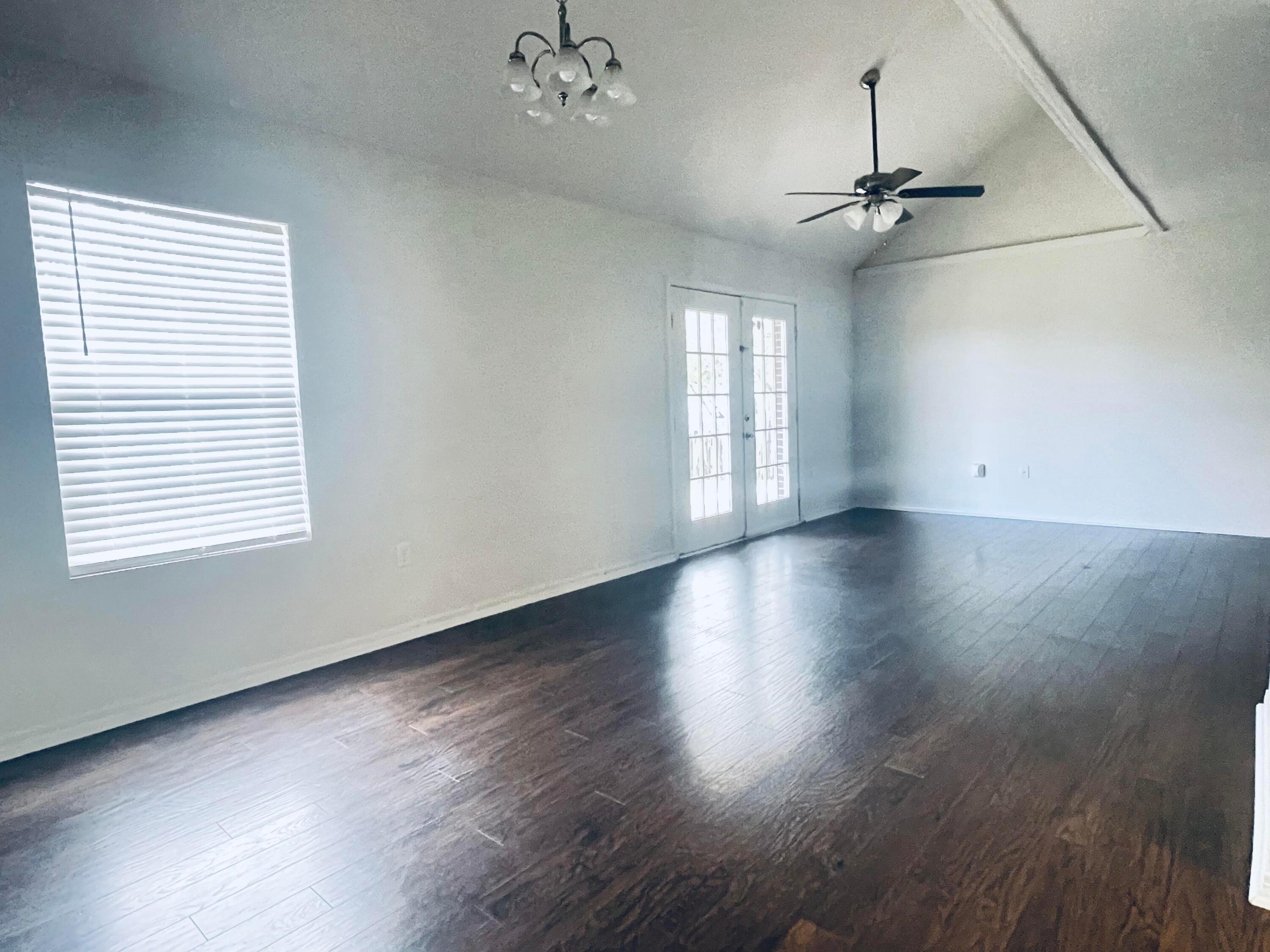 RIVERCHASE S/D PH 2 - Residential Lease