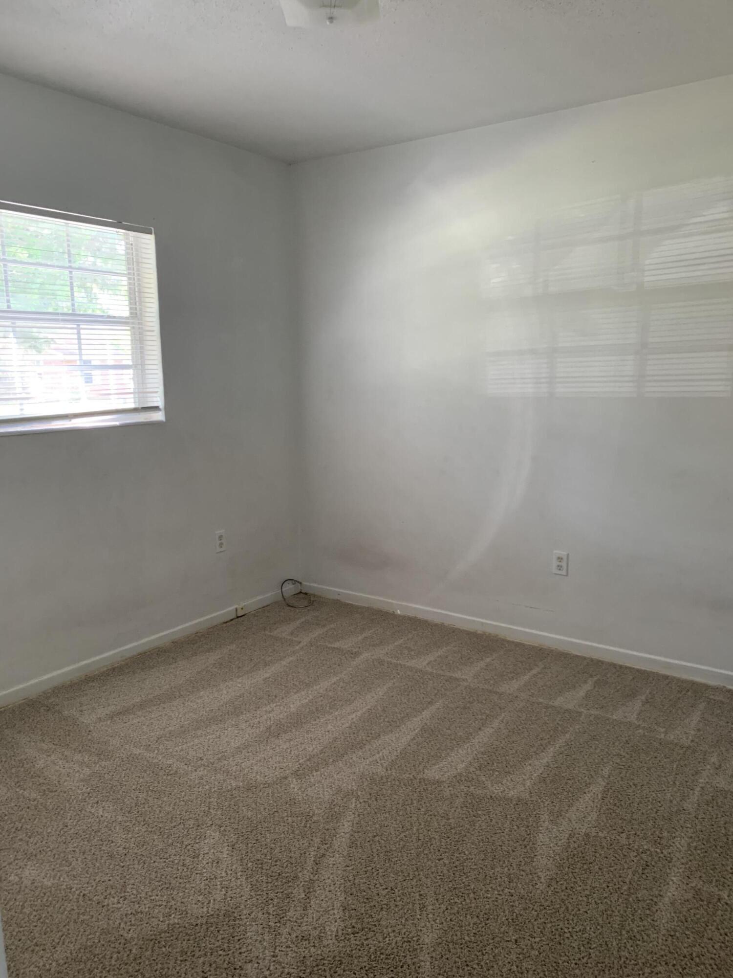 OAKLAND HEIGHTS - Residential Lease