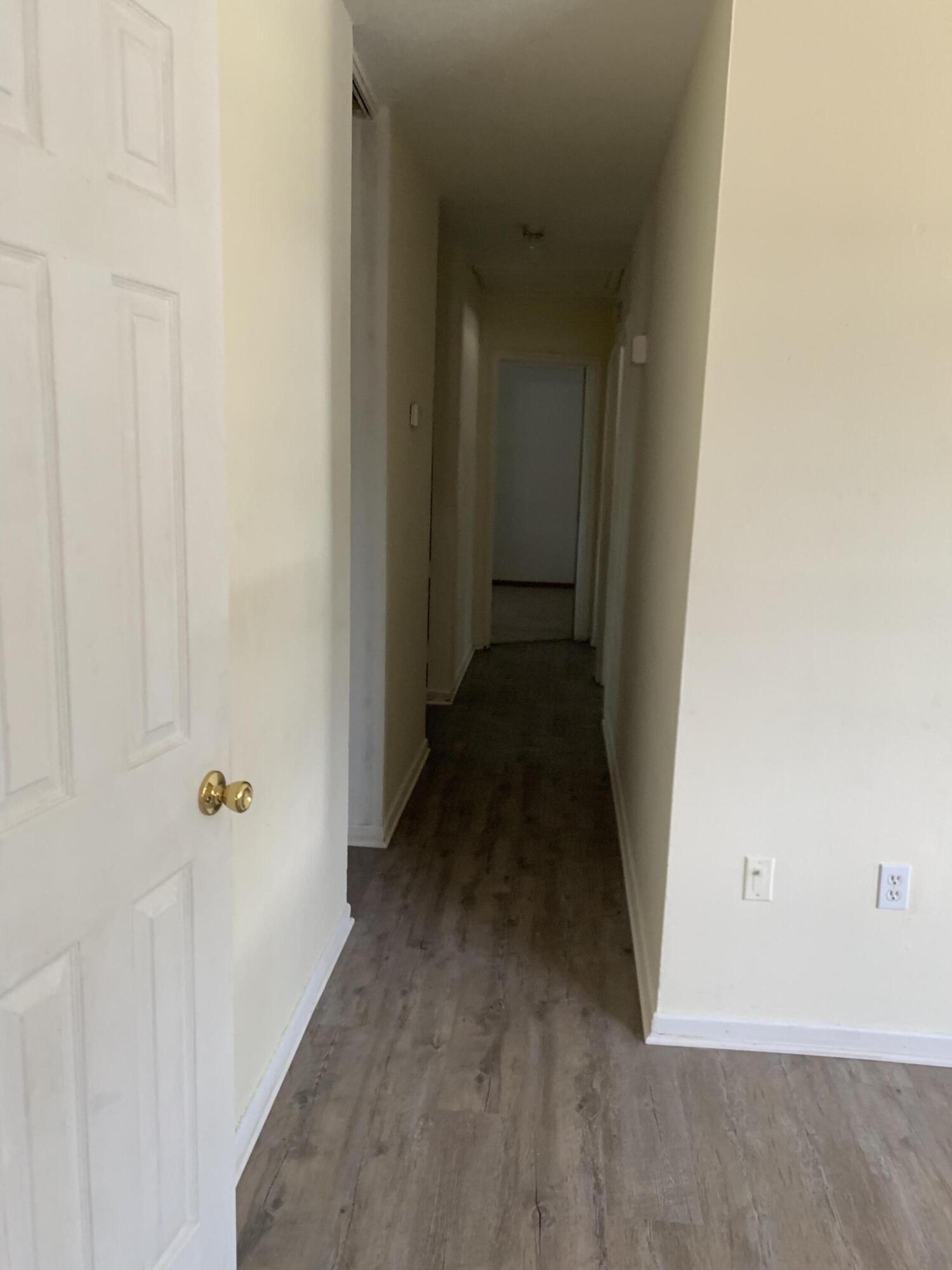 OAKLAND HEIGHTS - Residential Lease