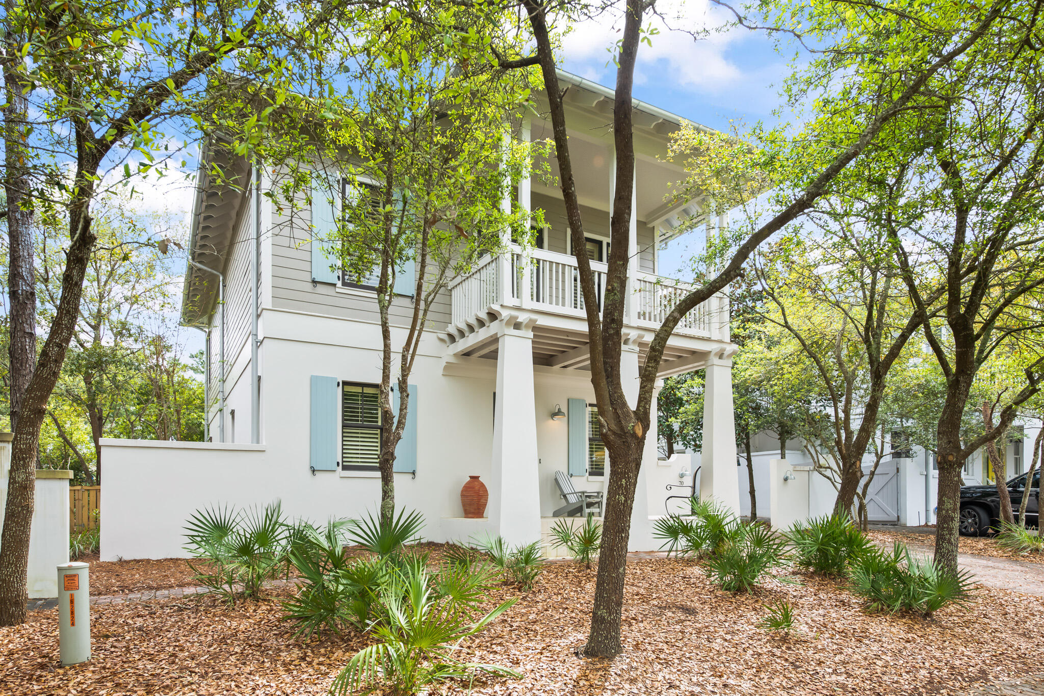 PINECREST - Residential