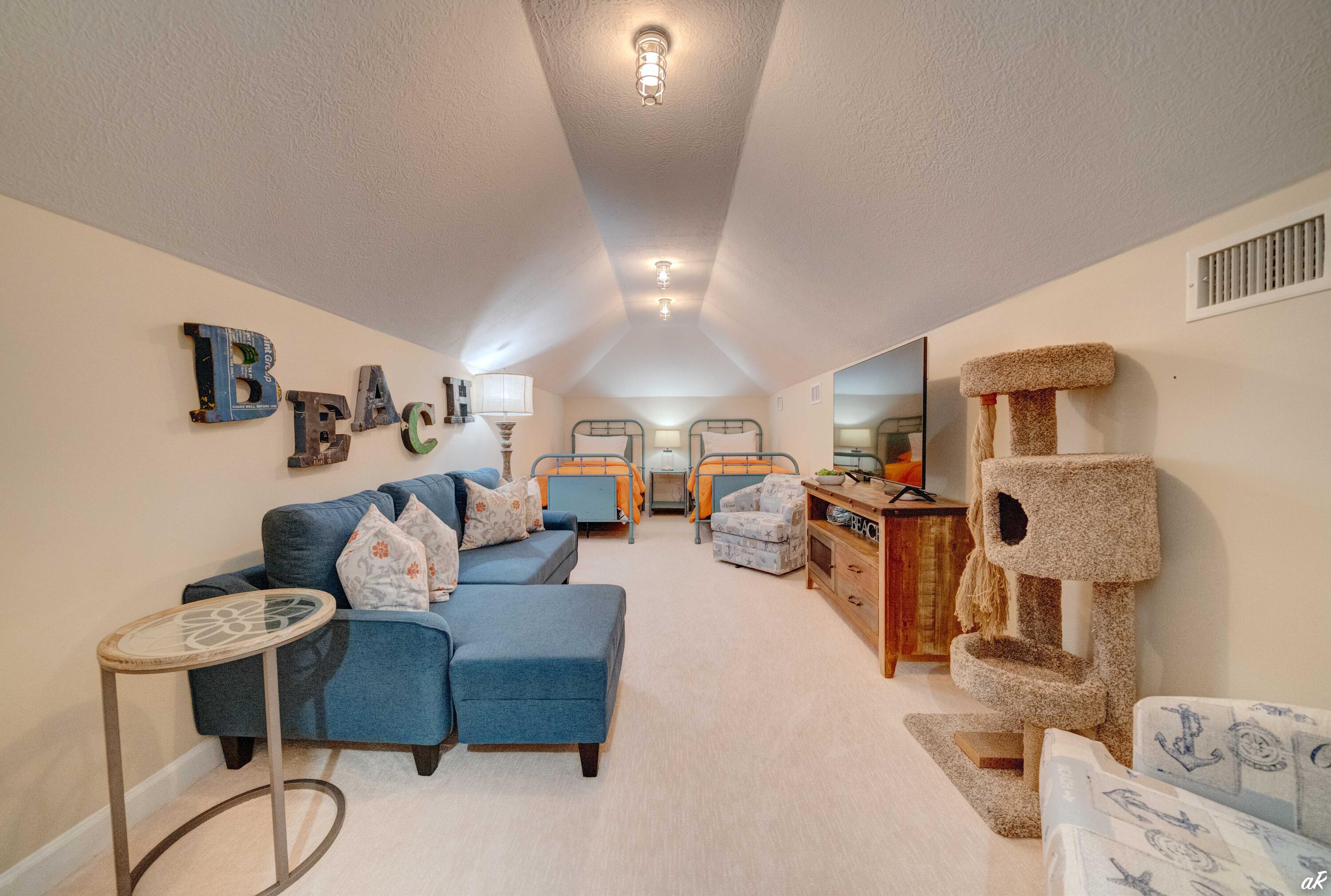 DRAGON'S RIDGE - Residential Lease