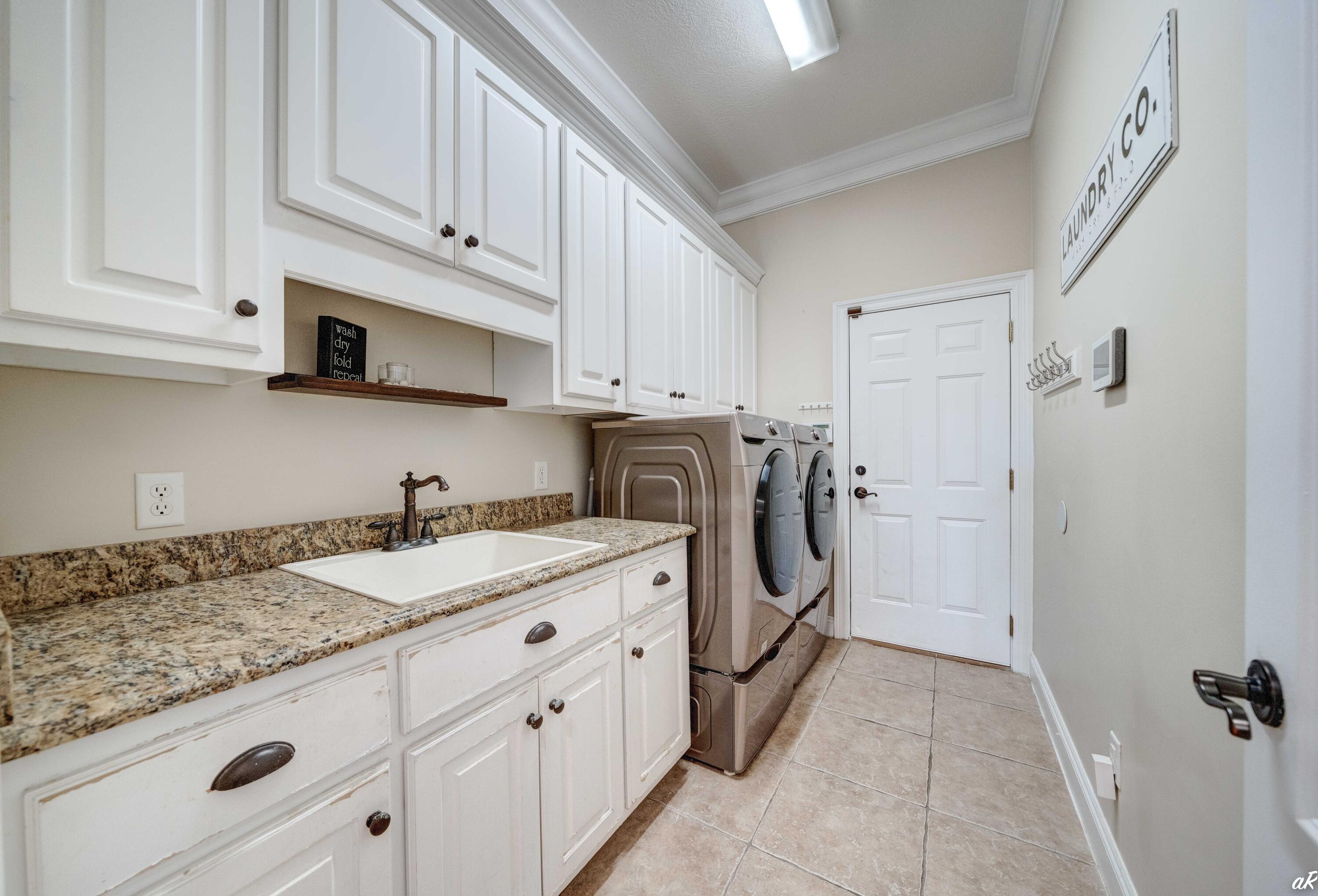 DRAGON'S RIDGE - Residential Lease