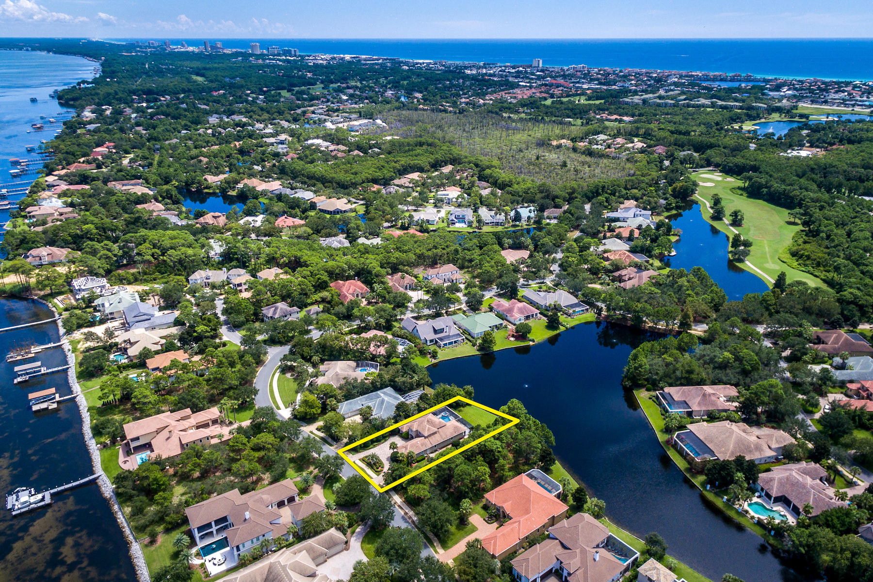 REGATTA BAY - Residential