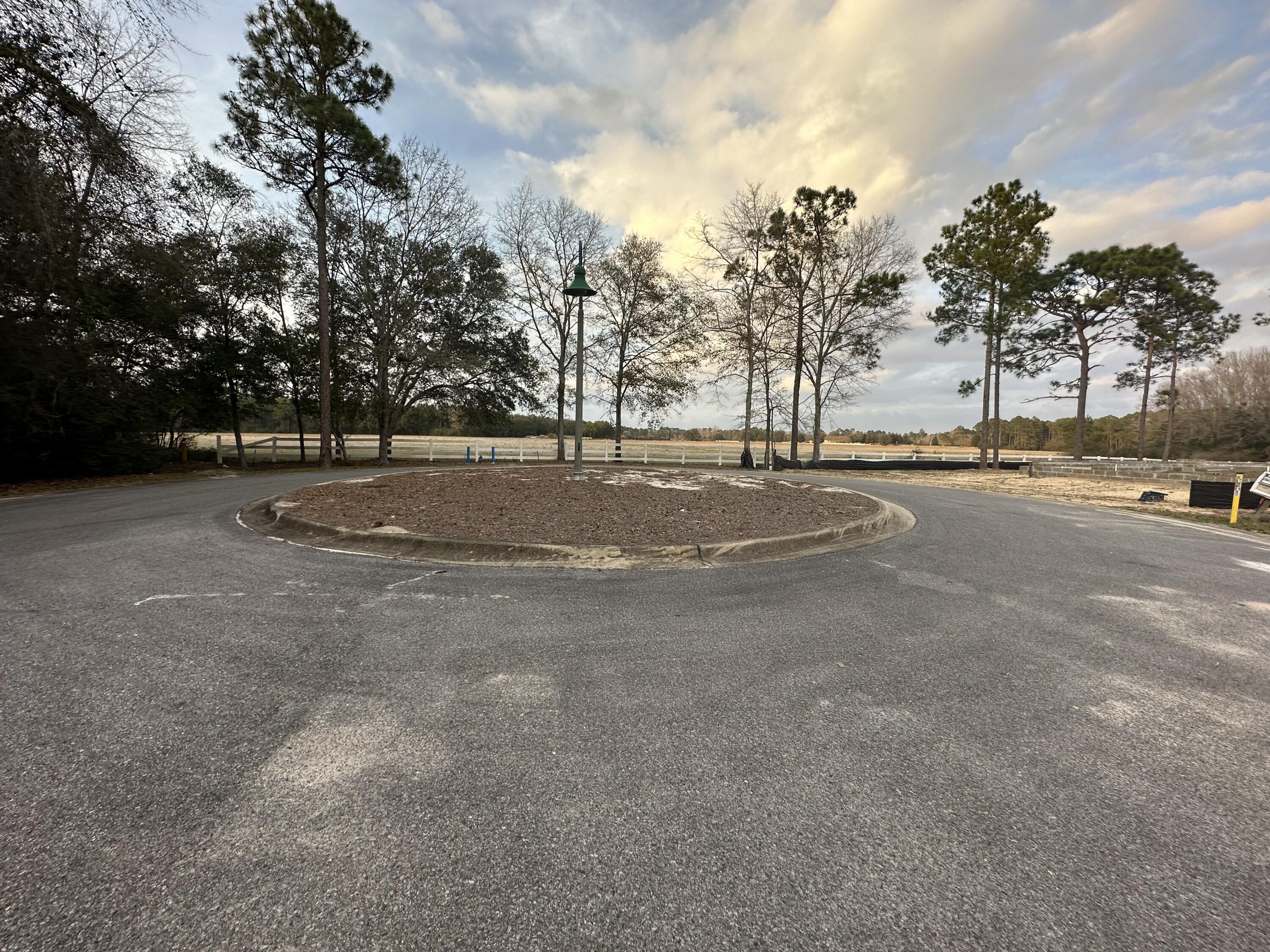 HAMMOCK BAY - Land